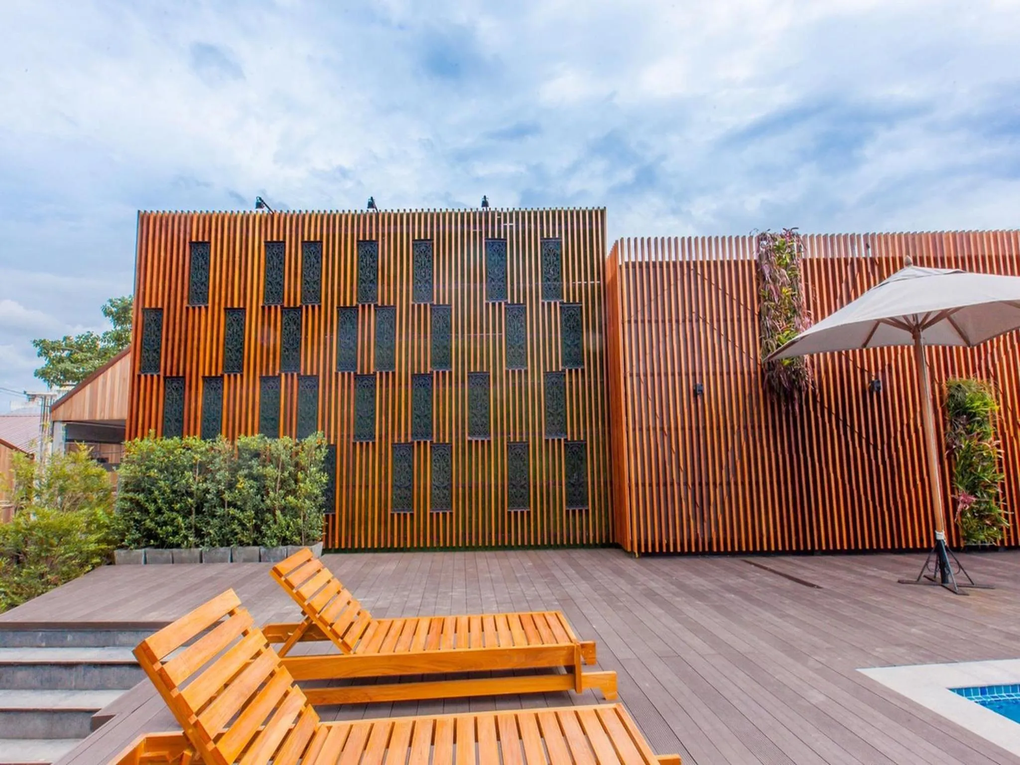 Property building in Loft Mania Boutique Hotel