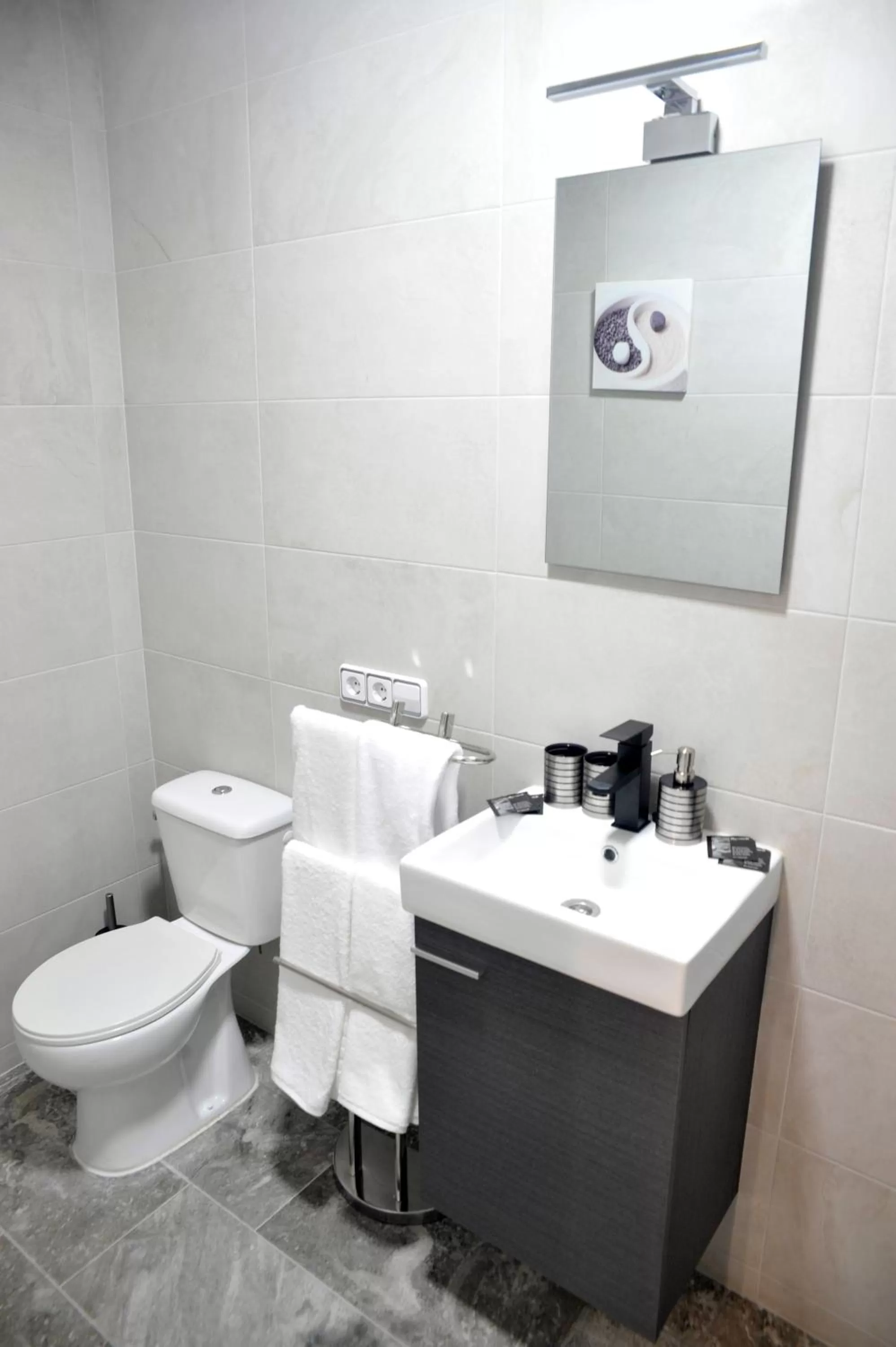 Shower, Bathroom in River Dreams