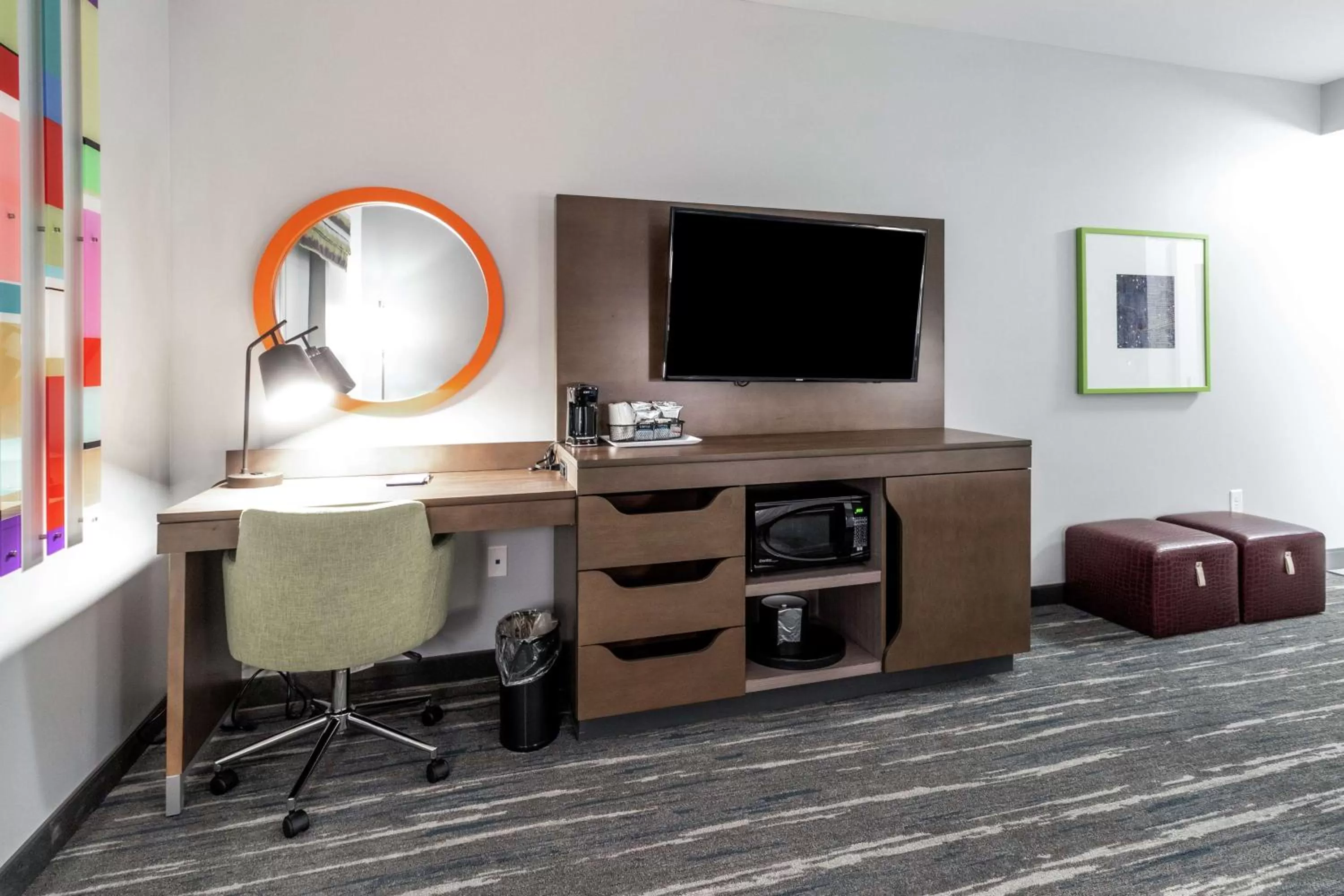 Bedroom in Hampton Inn Locust Grove