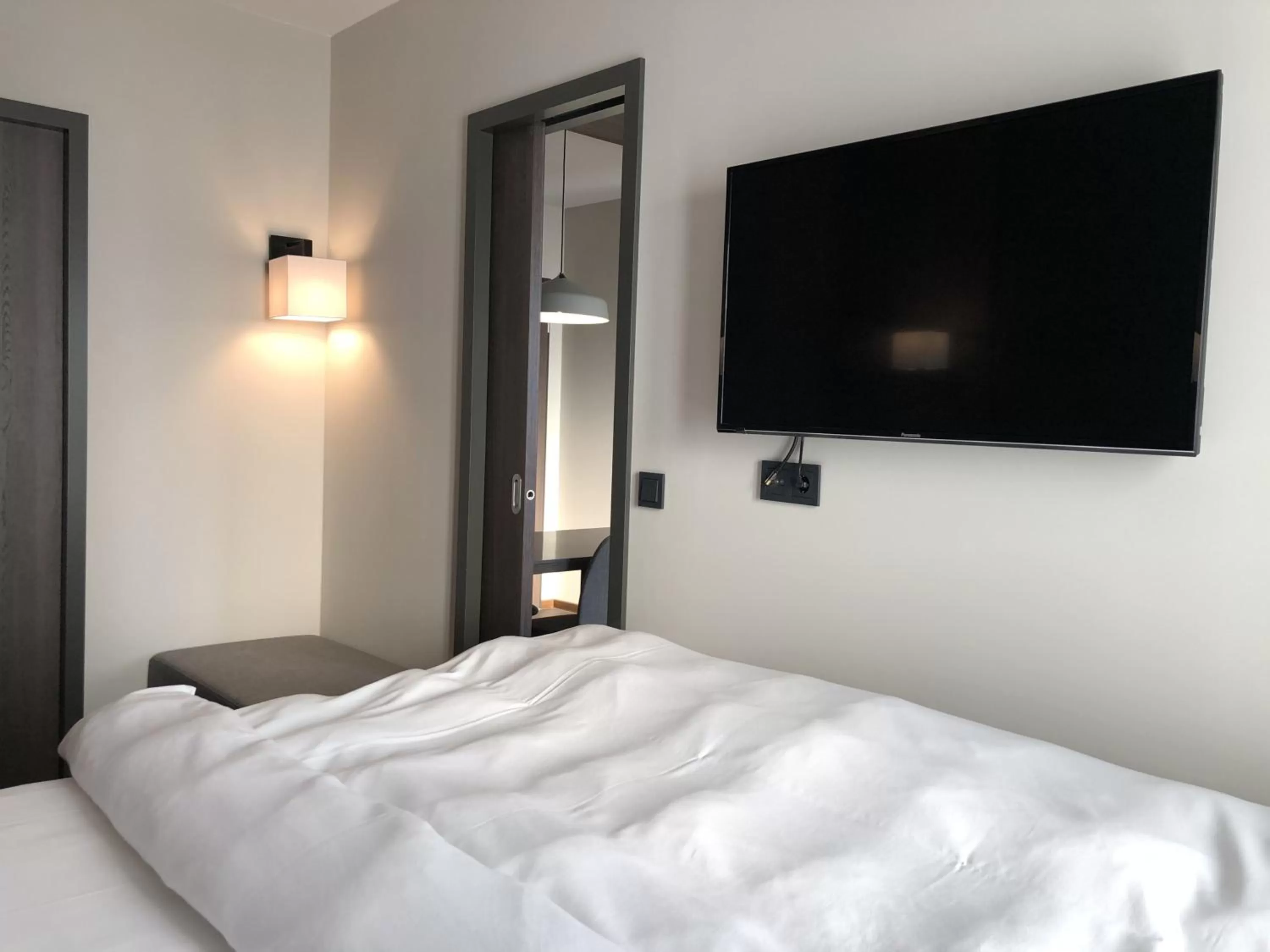 TV and multimedia, Bed in Hotel Smartino