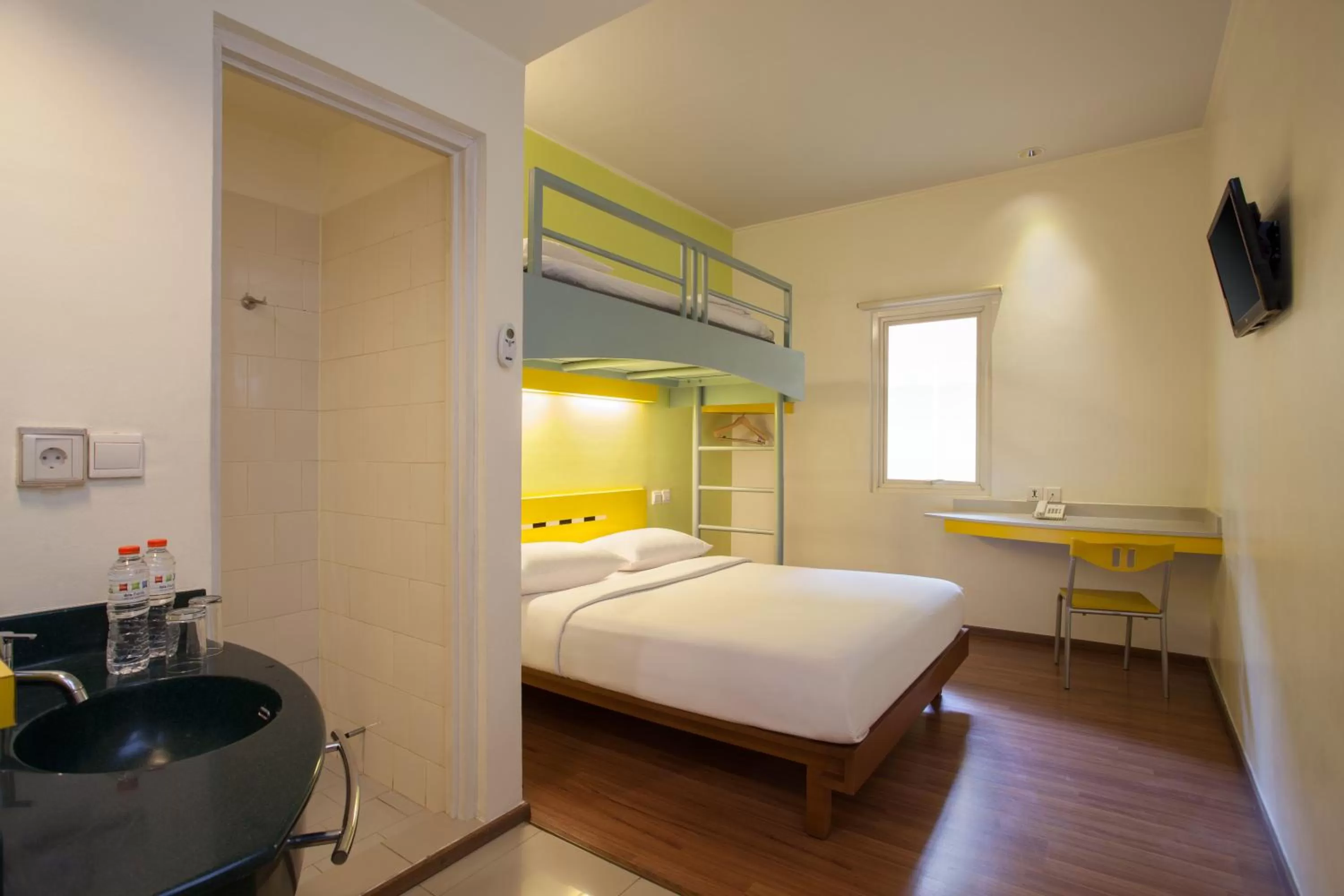 Bed in Ibis Budget Jakarta Cikini