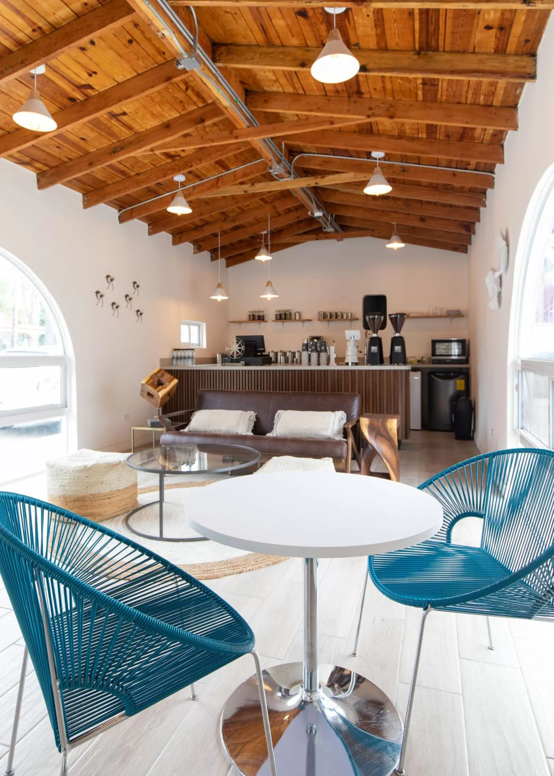 Coffee/tea facilities, Restaurant/Places to Eat in Beach House by Eazy