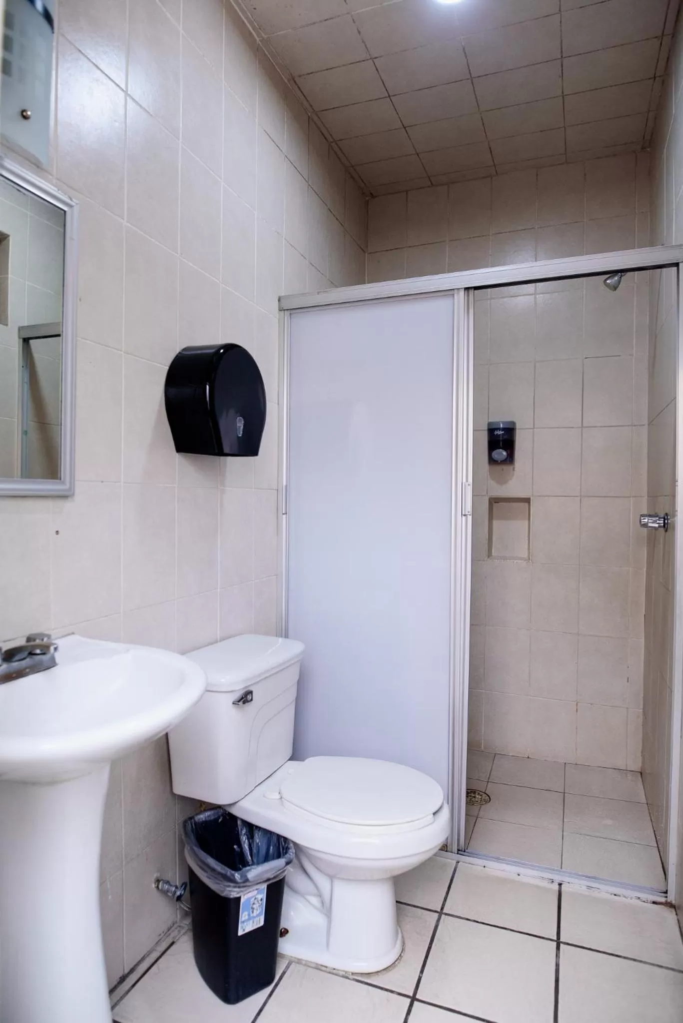 Bathroom in Hotel María Elena