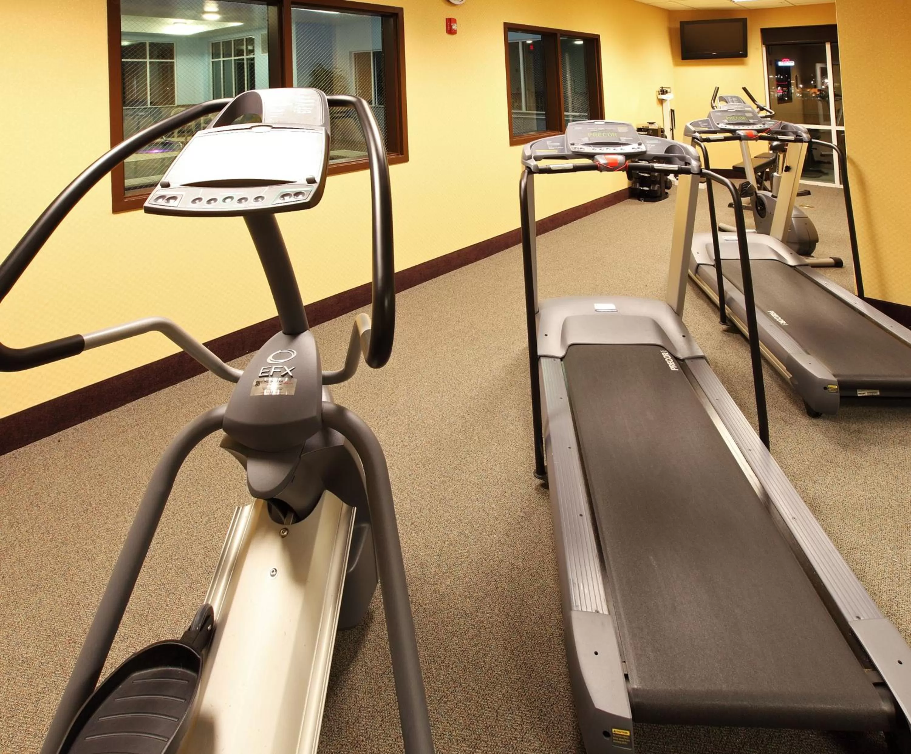 Fitness centre/facilities in Hyatt House Bentonville Rogers