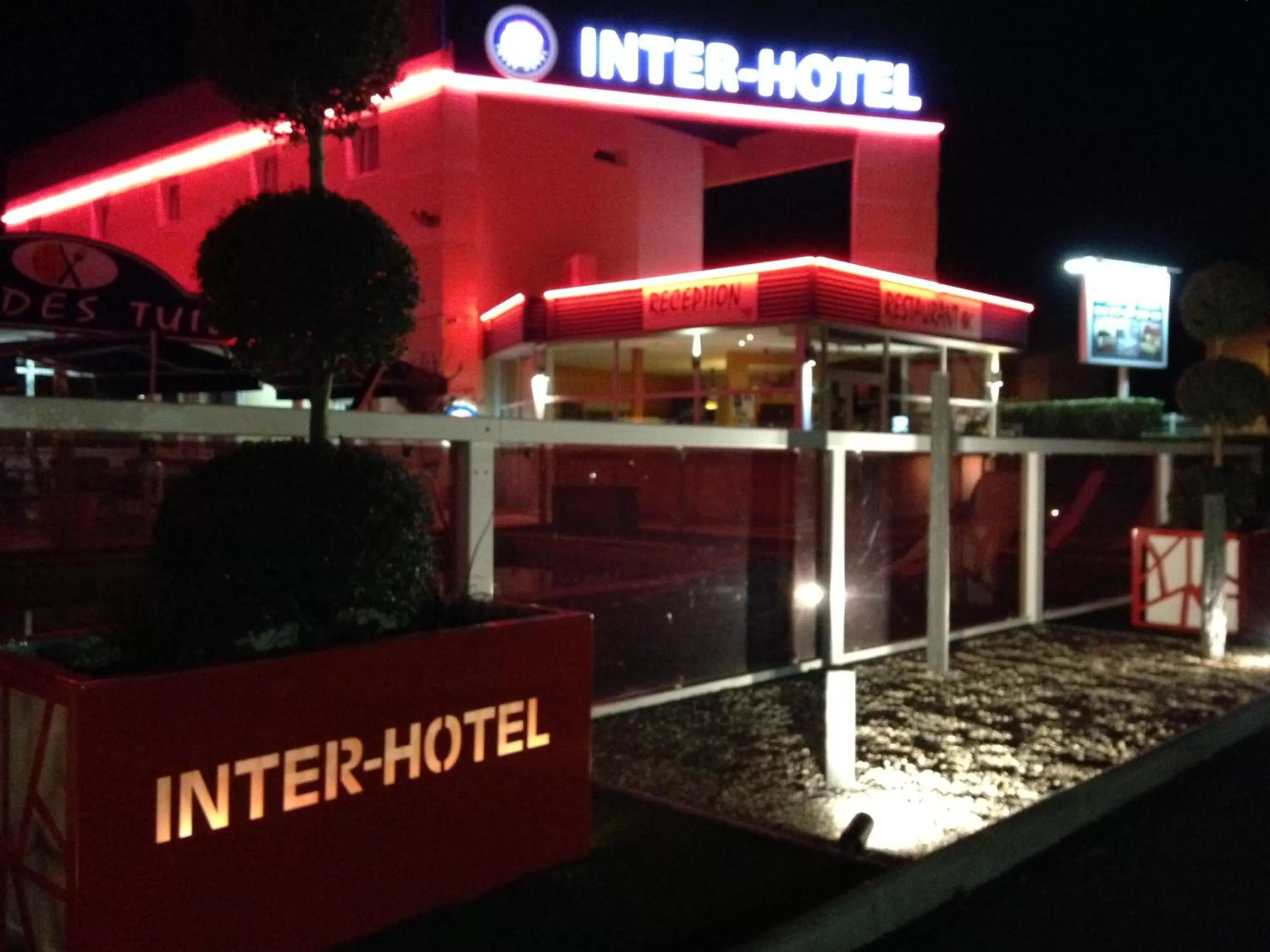 Garden view in The Originals City, Hôtel Hélios, Roanne Nord