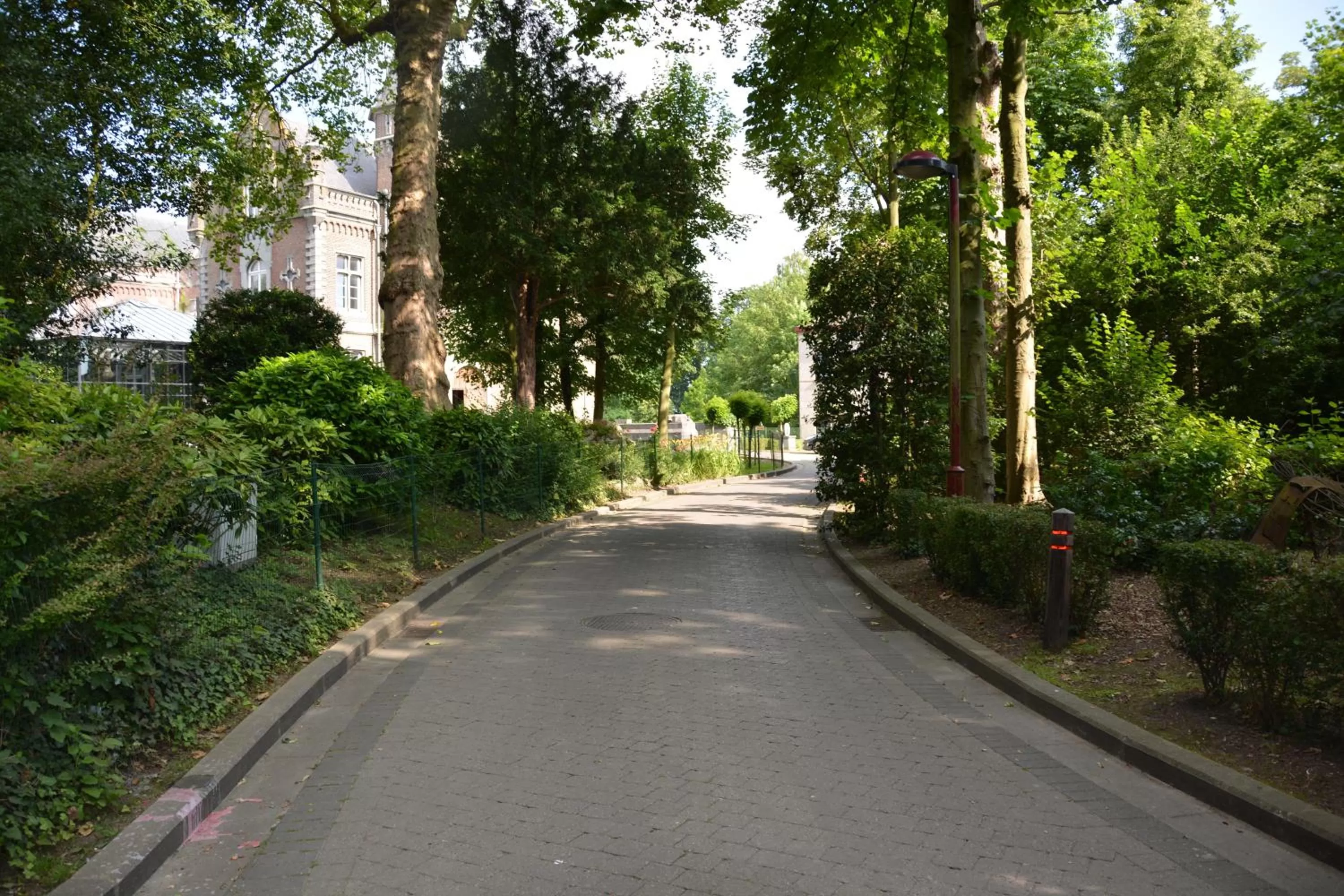Facade/entrance in Haras des Chartreux