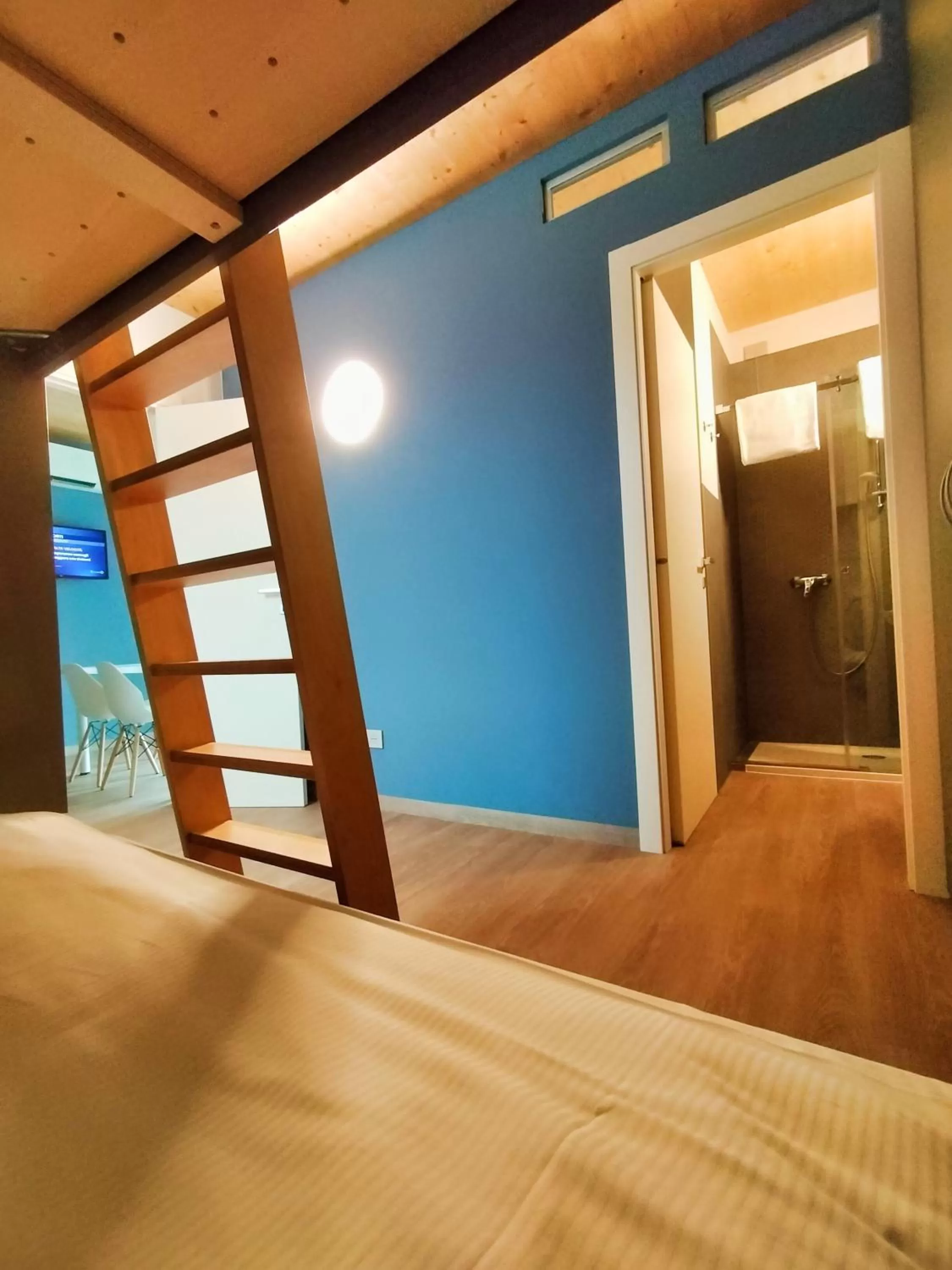 Toilet, Bed in Borgo Stazione Bike Inn