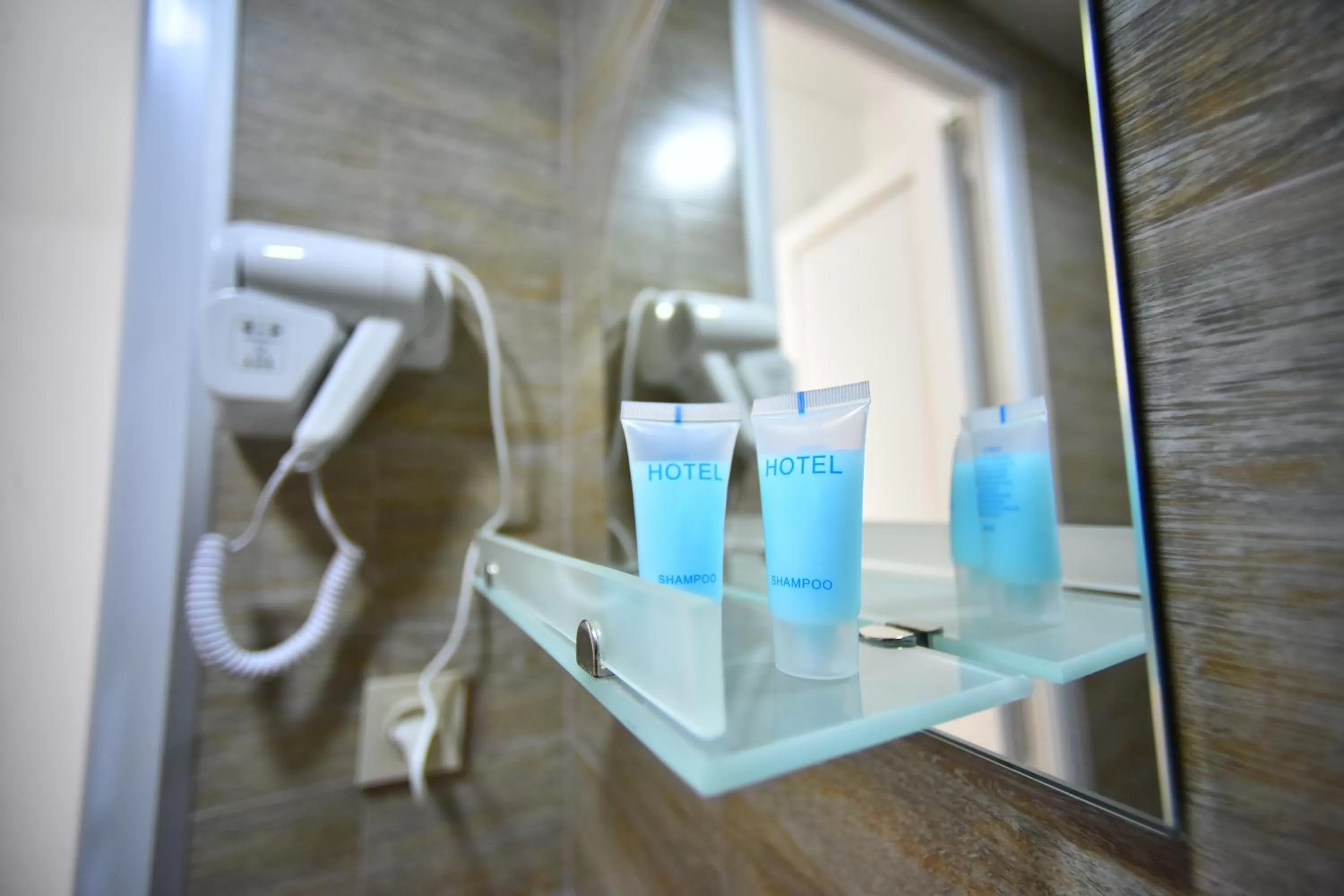 Bathroom in Orange Home Hotel