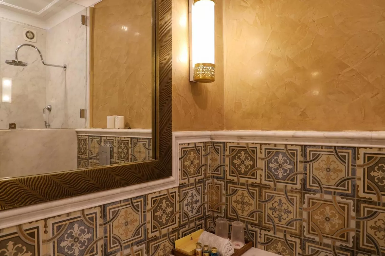 Bathroom in Laxmi Palace Heritage Boutique Hotel