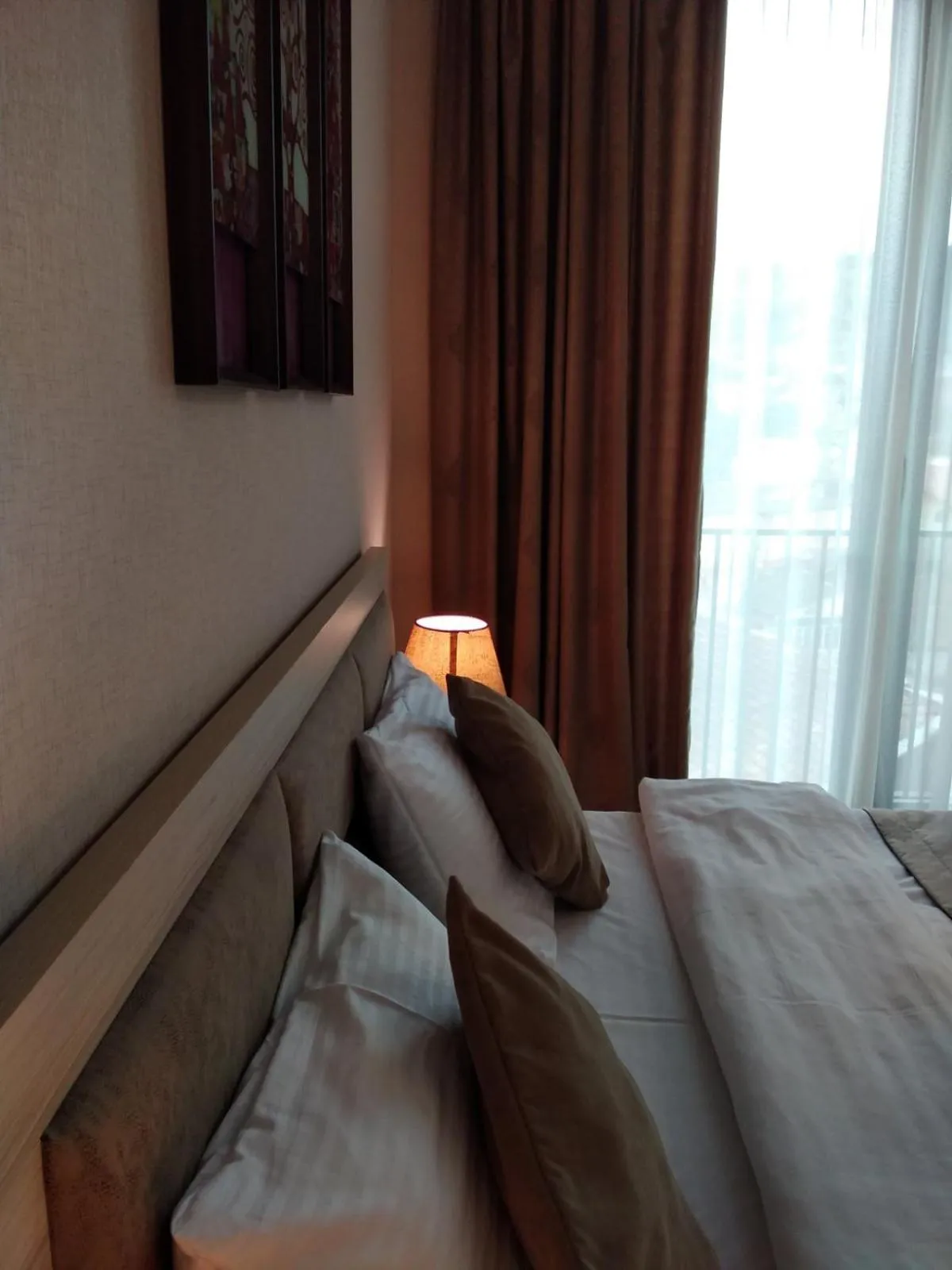 Bedroom, Bed in Cherry Garden