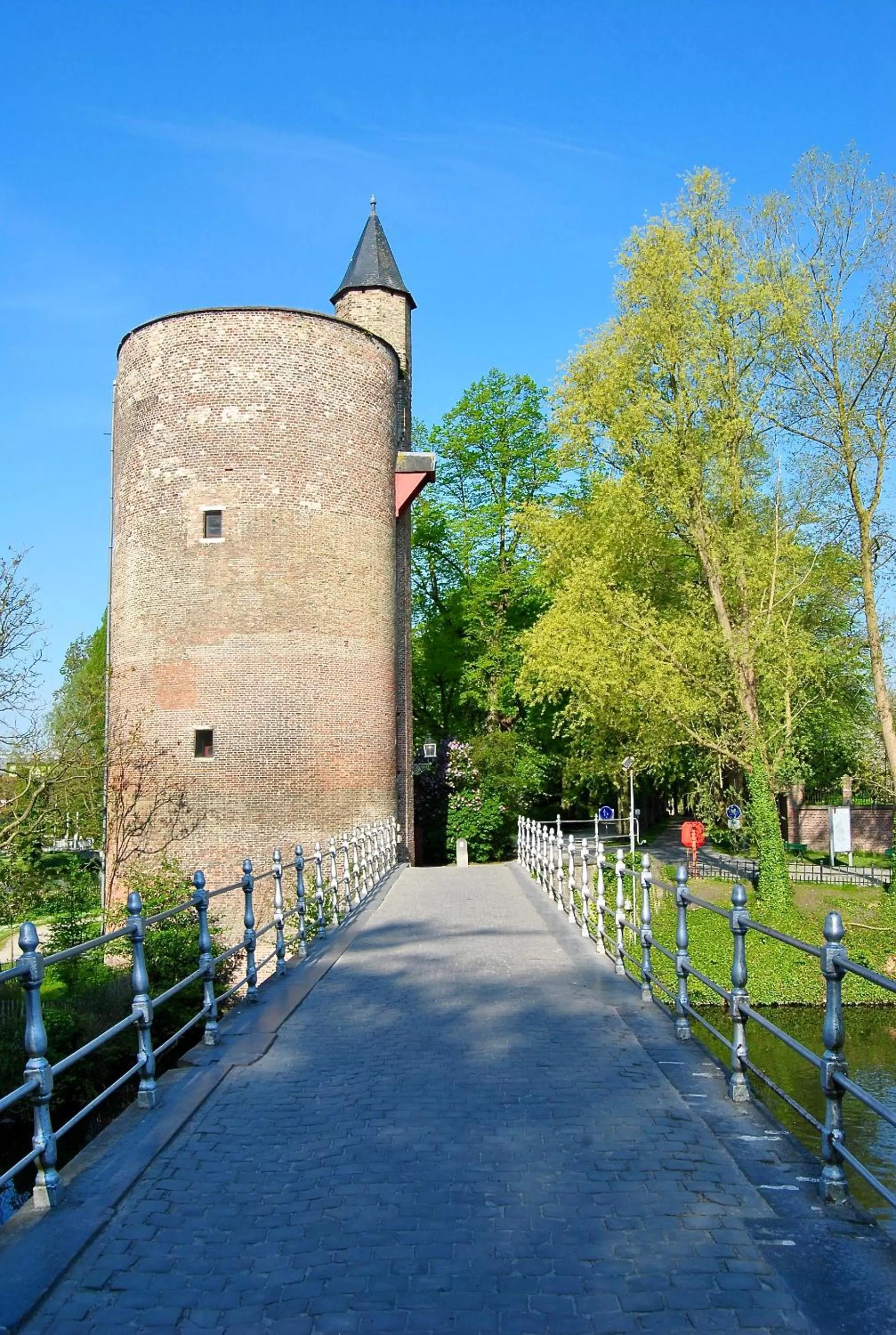 Day in Hotel Duc De Bourgogne