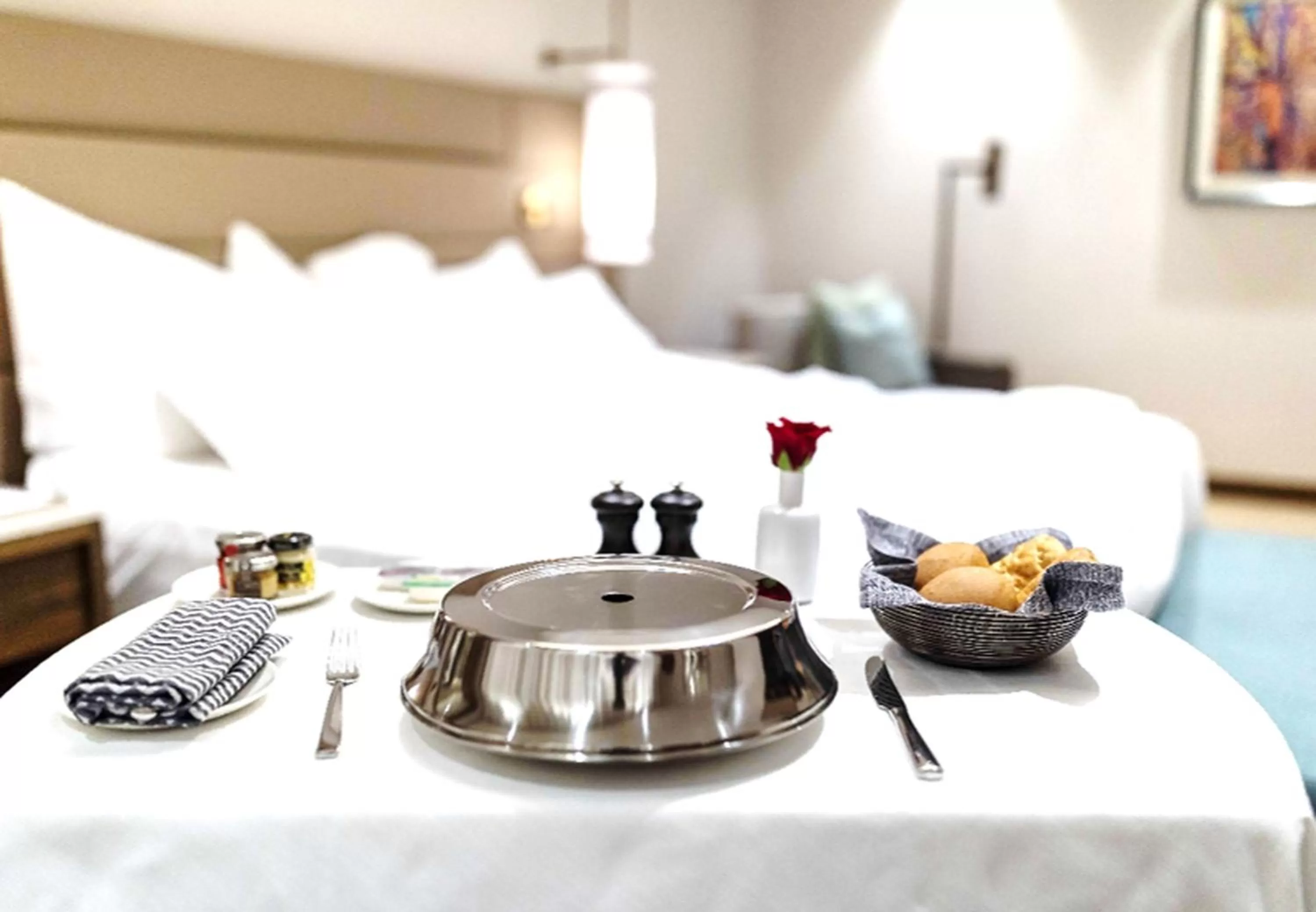 Photo of the whole room, Bed in InterContinental Fujairah Resort by IHG