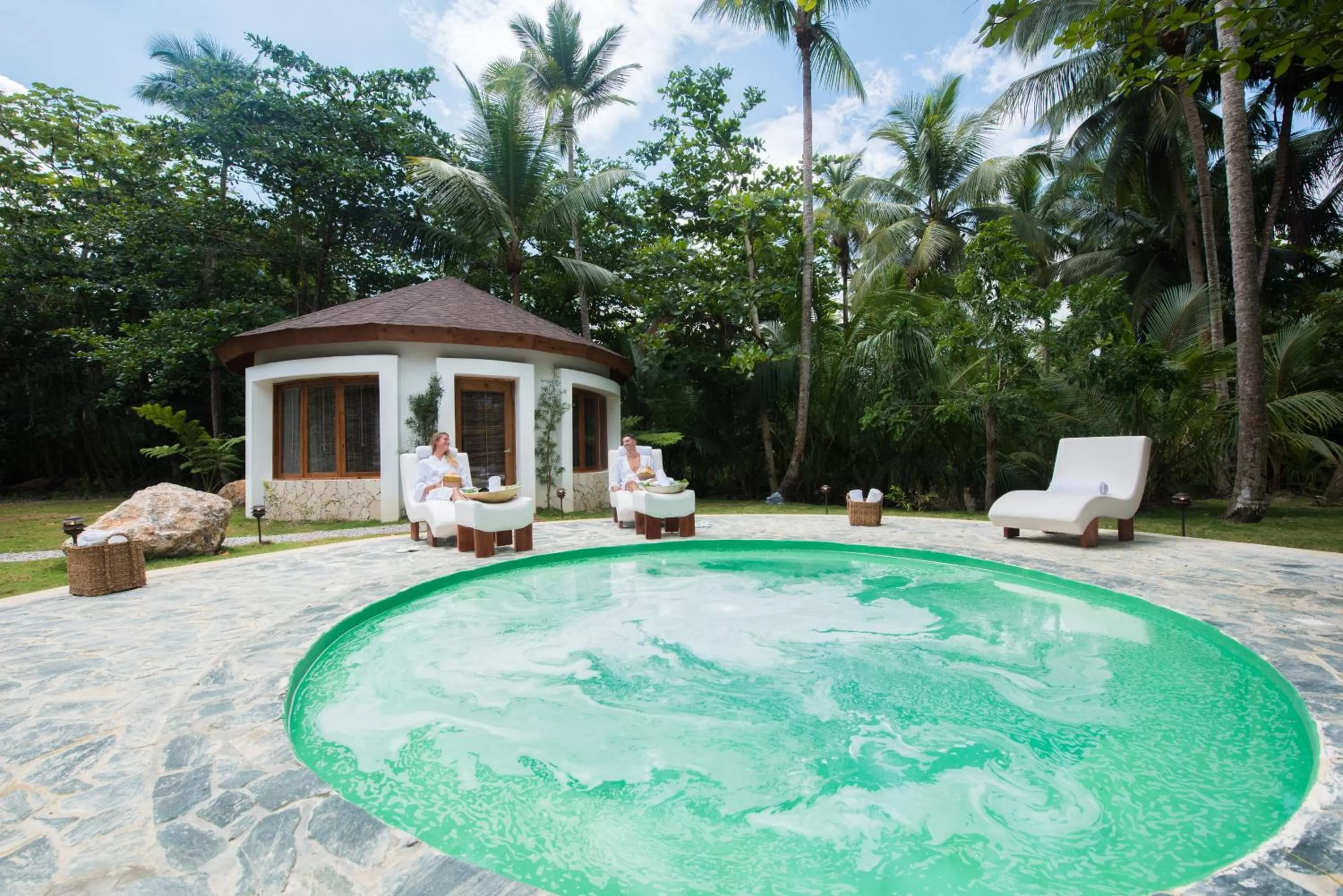 Hot Tub in Sublime Samana
