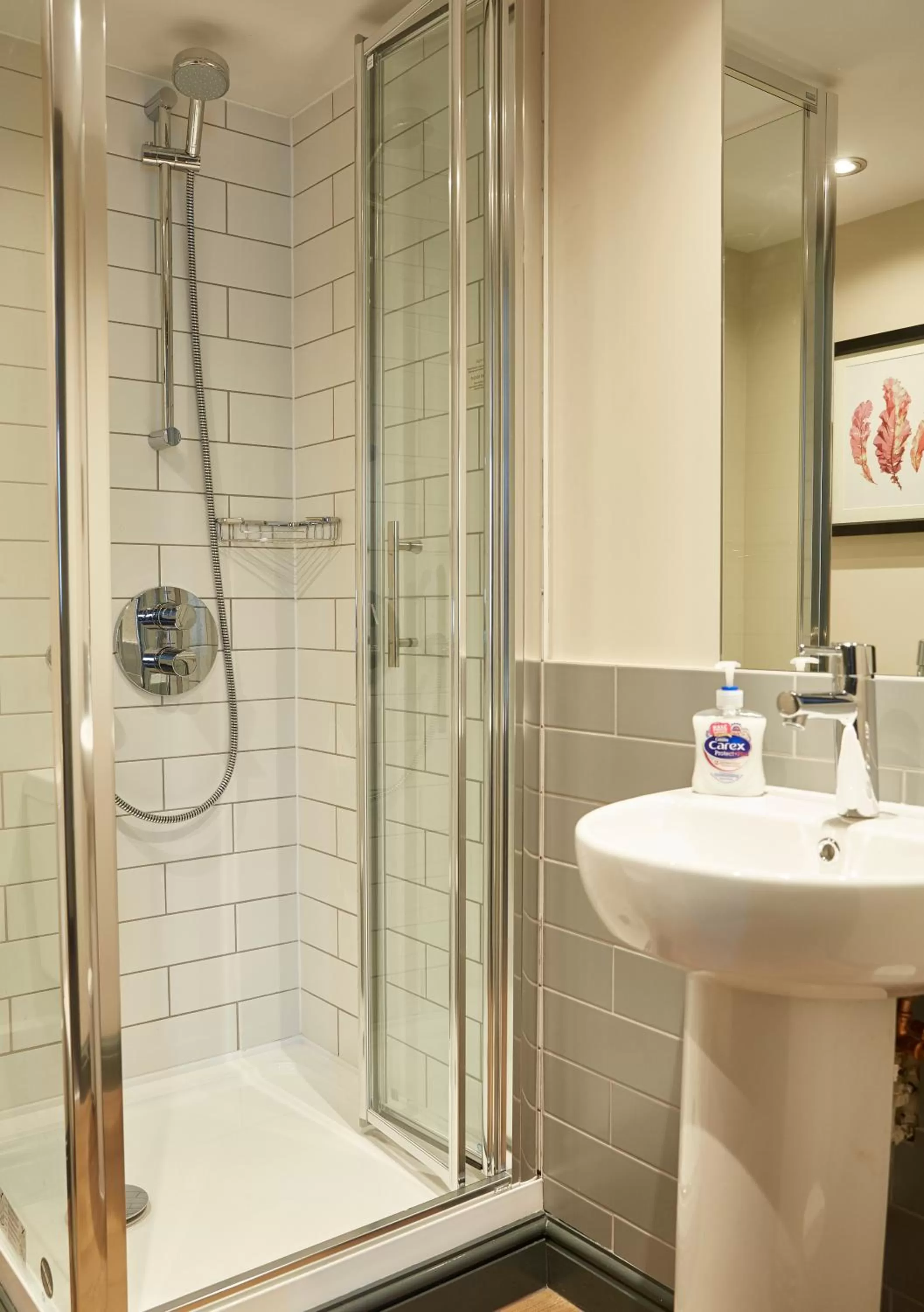 Shower in New Inn by Greene King Inns