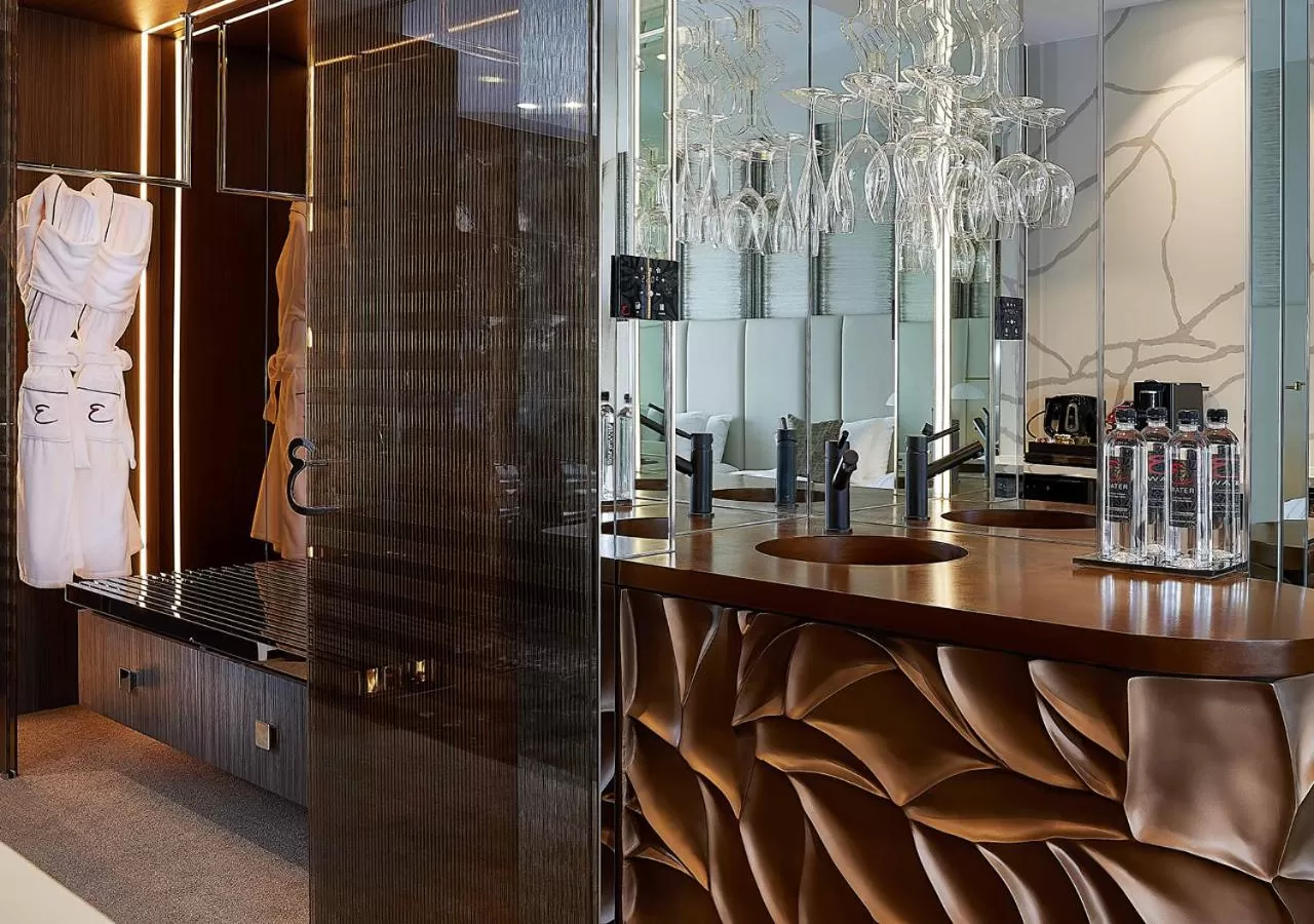 Coffee/tea facilities in Emporium Hotel South Bank