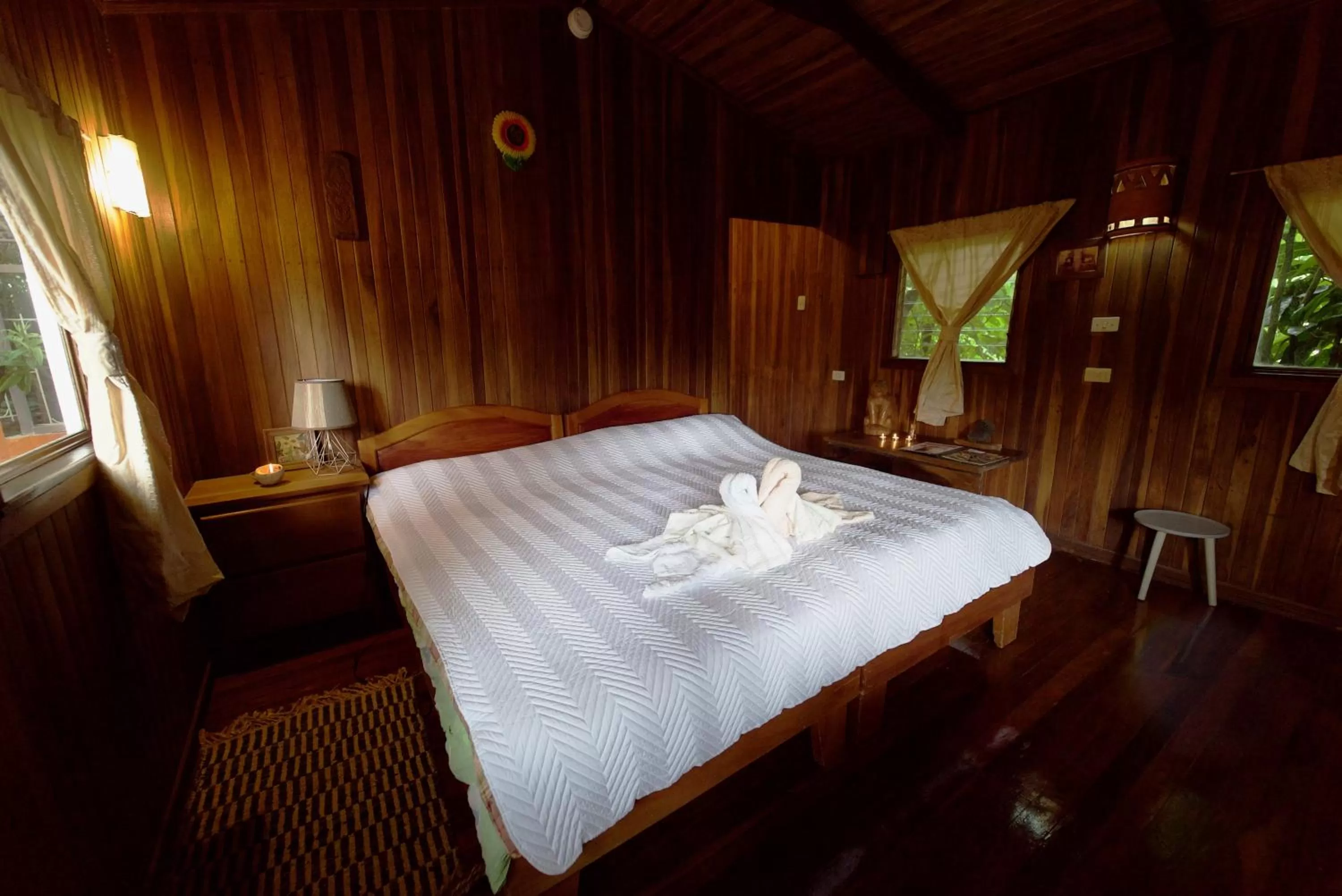 Bed in El Mirador Glamping & Apartments & Woodhouse & Swimingpool