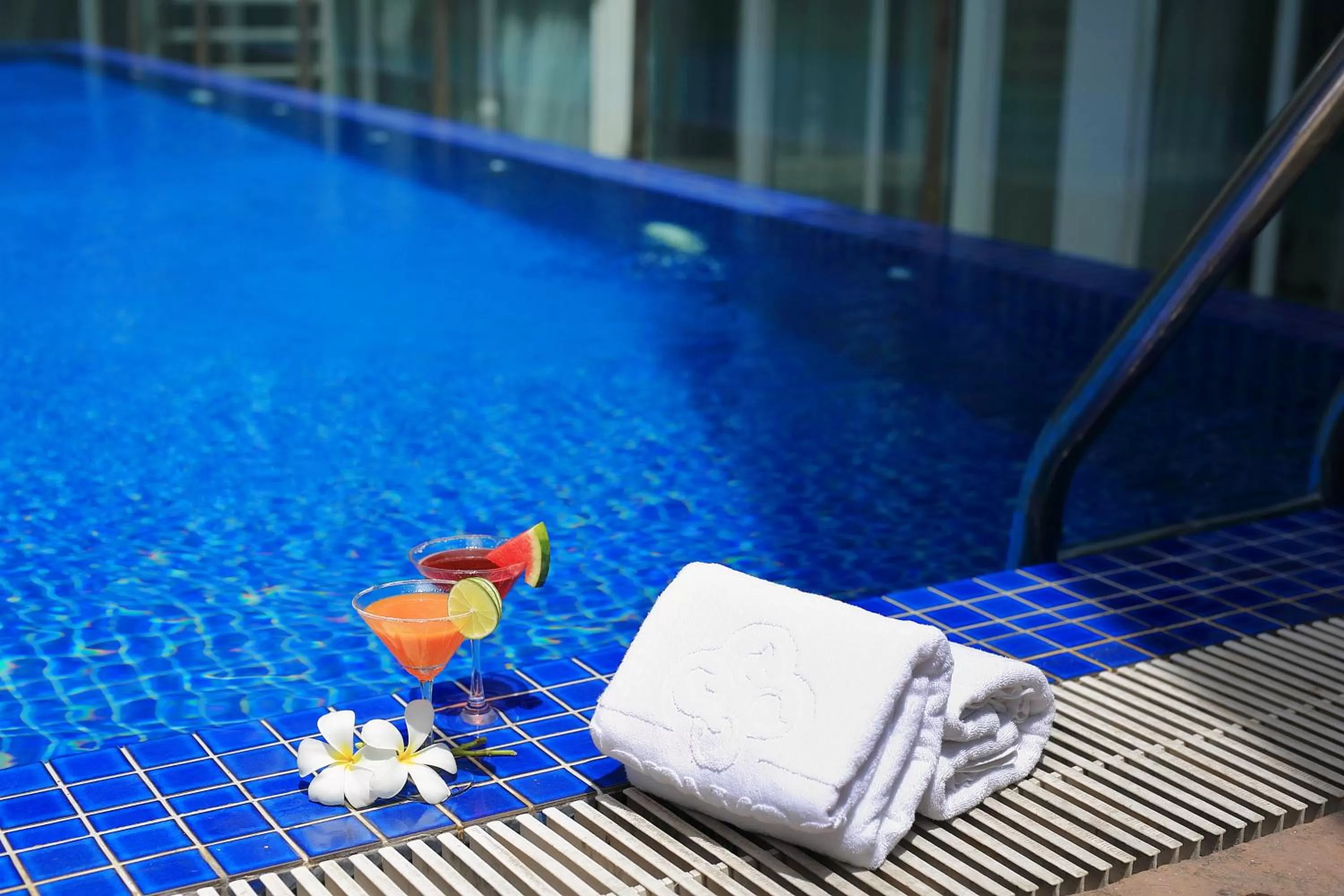 Swimming pool in Glenwood City Resort