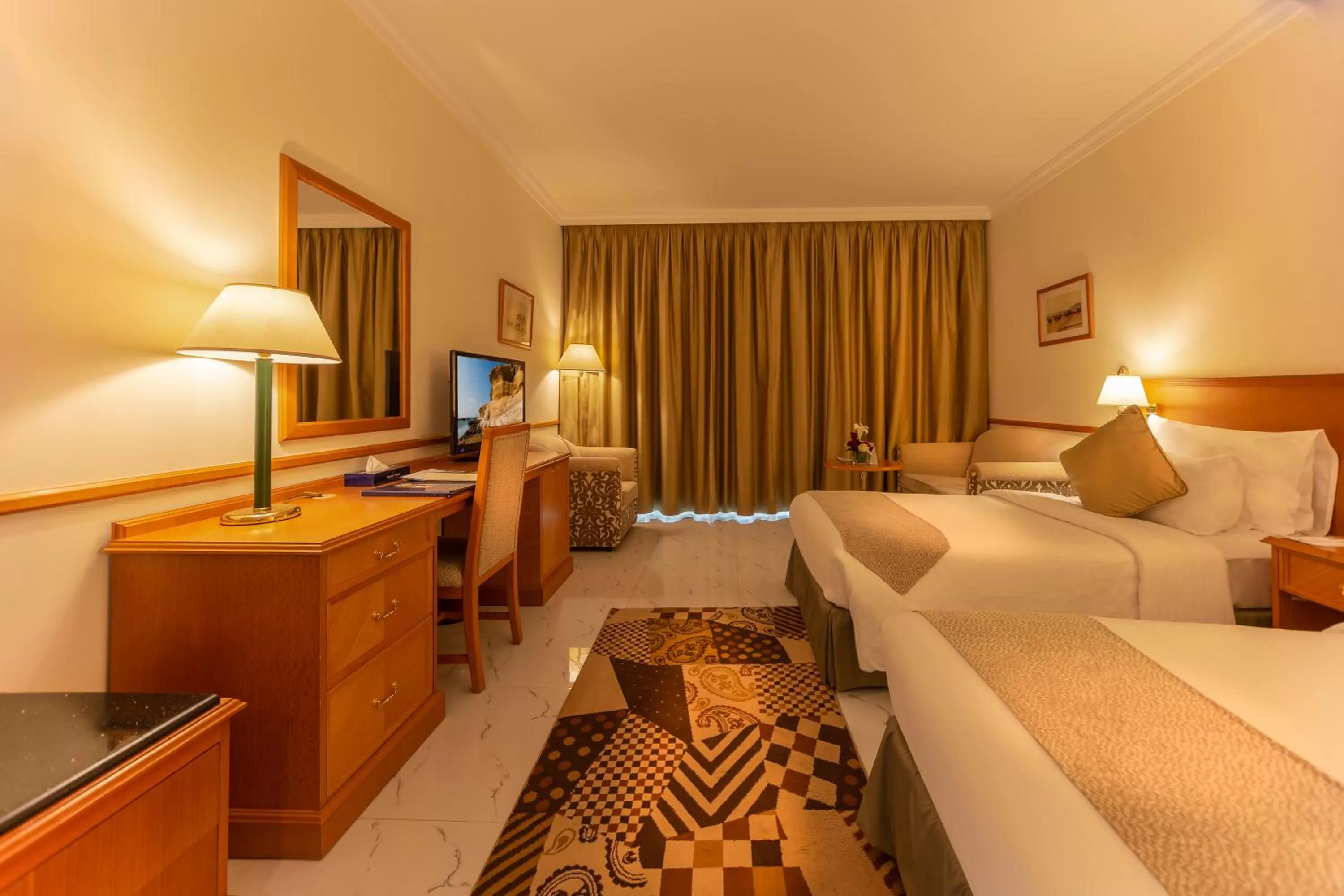 Bedroom, Bed in Golden Tulip Nizwa Hotel