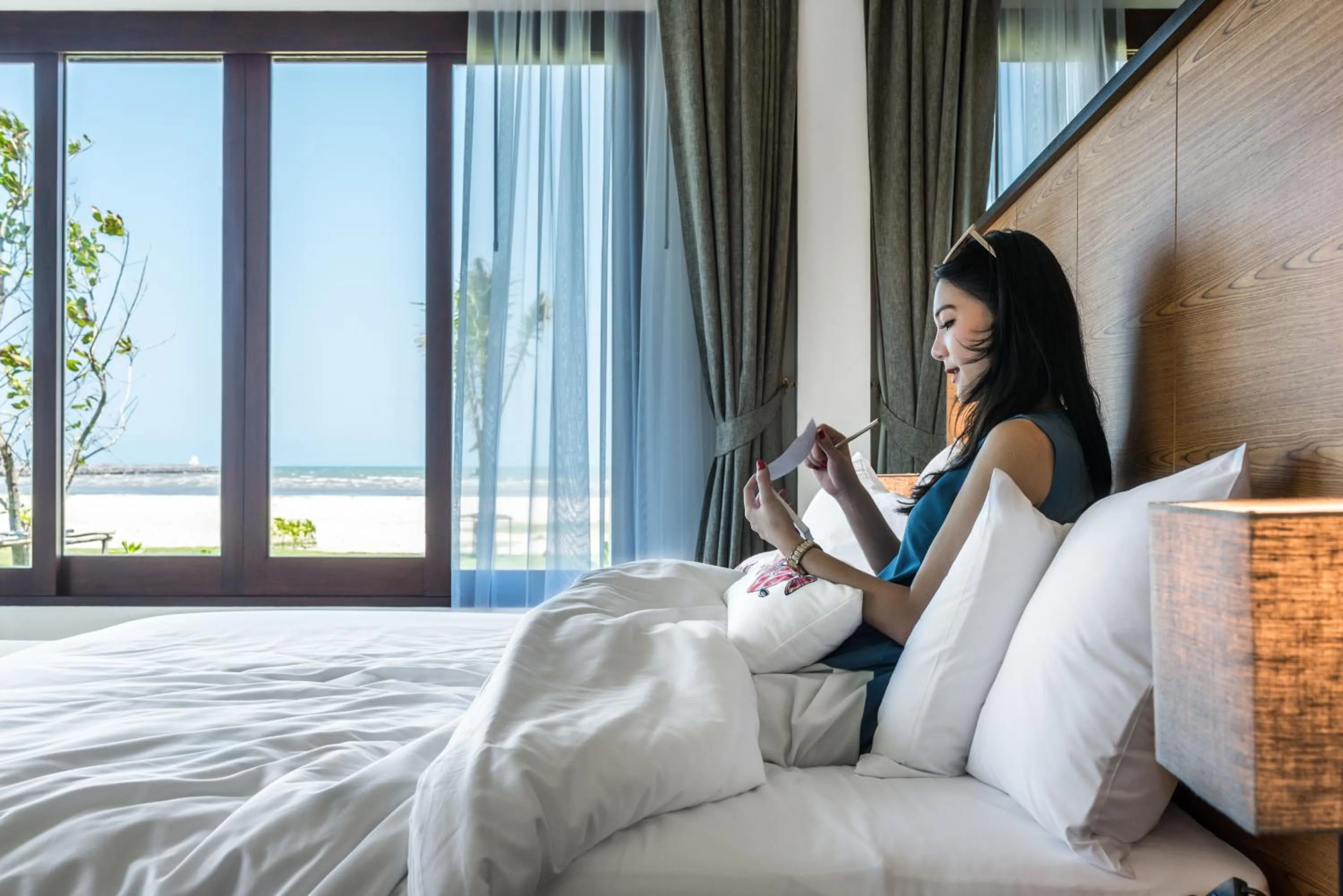 Bed in Triple Tree Beach Resort