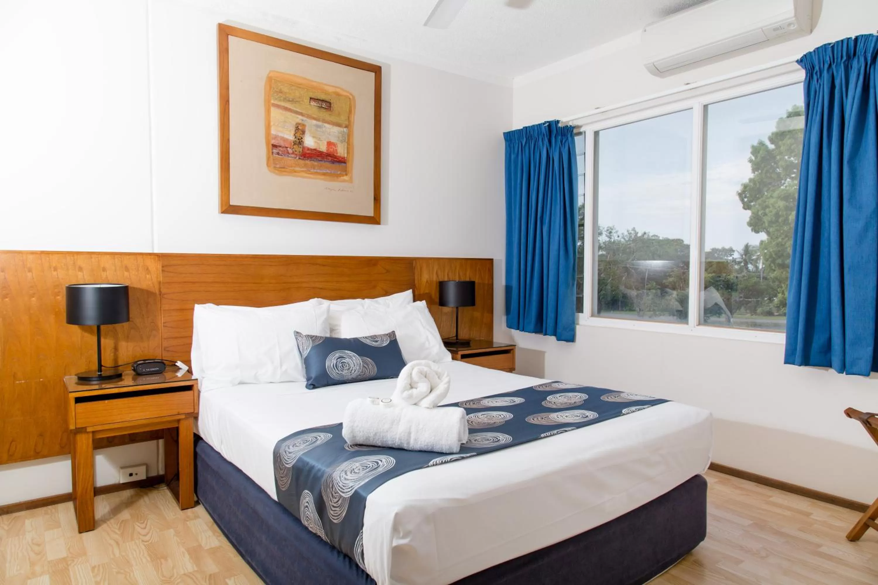 Standard Two Bedroom Apartment includes Free Parking & Wifi in Cullen Bay Resorts