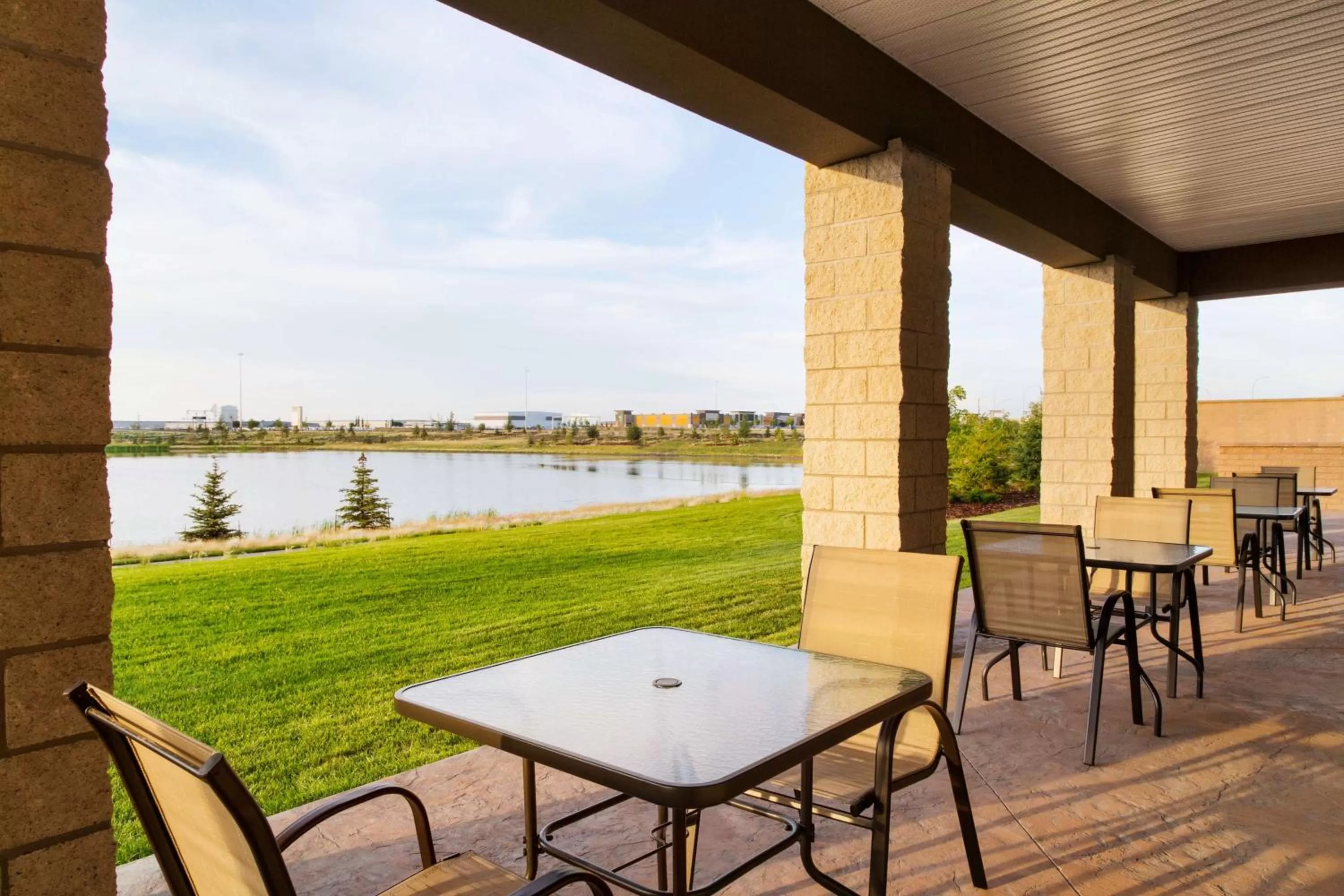 Patio in Hampton Inn by Hilton Edmonton/Sherwood Park