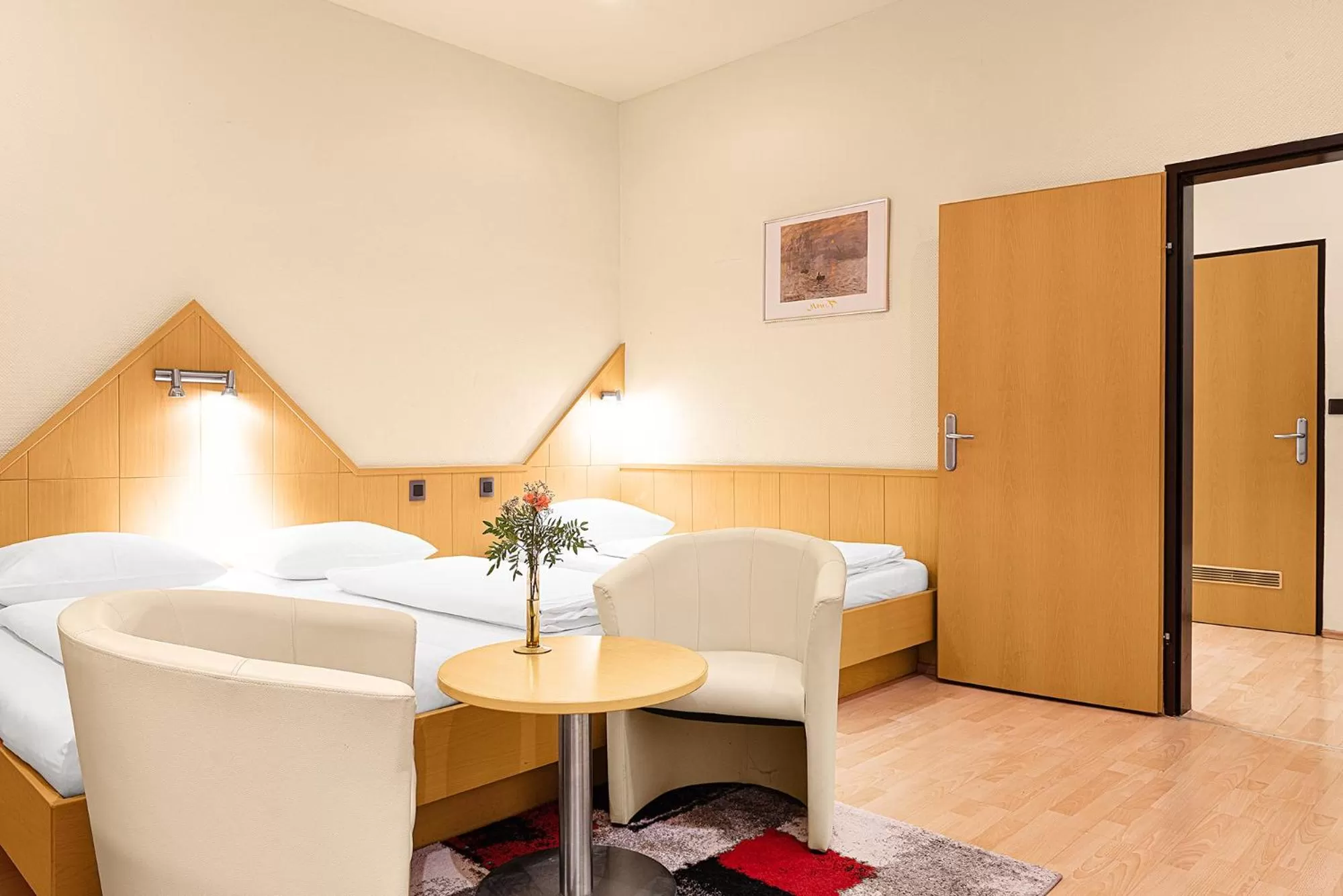 Living room, Bed in Hotel-Pension Wild