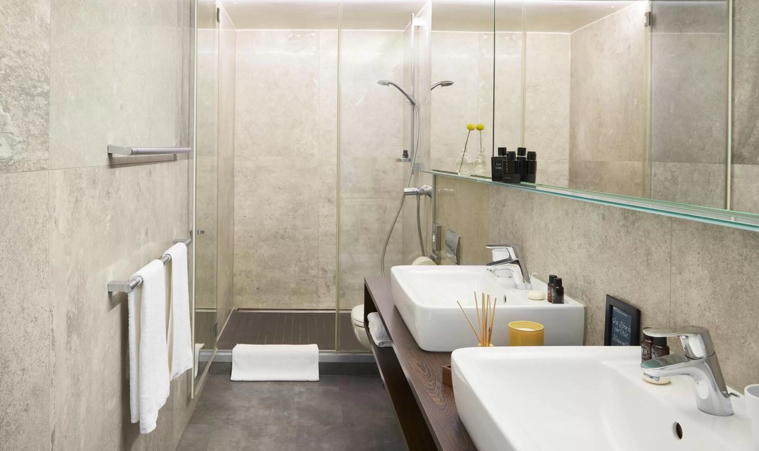 Bathroom in Living Hotel Das Viktualienmarkt