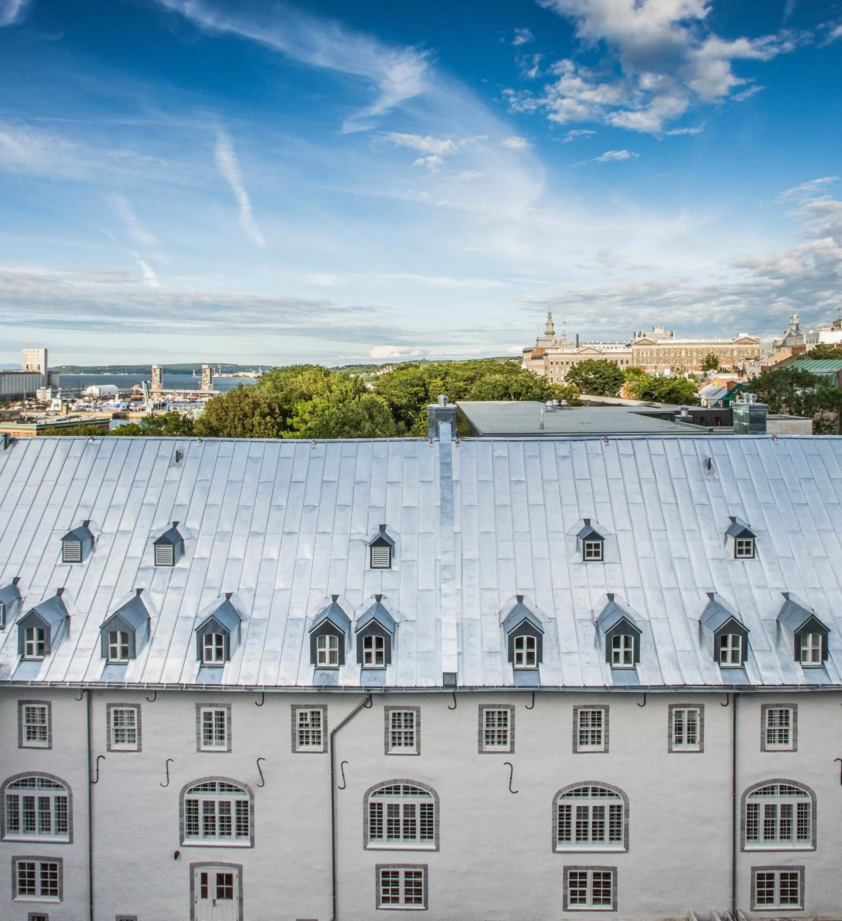 Day in Monastère des Augustines