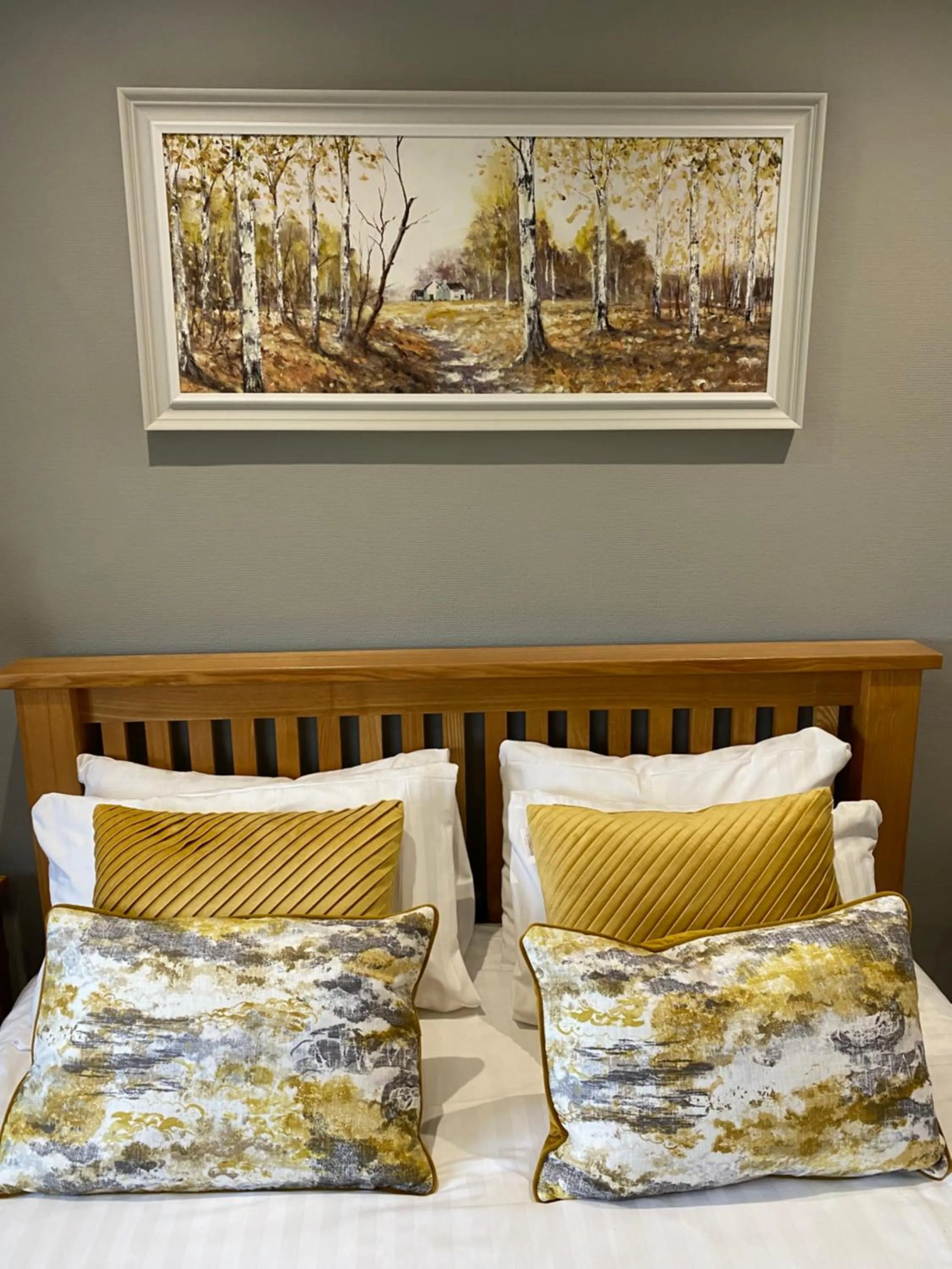 Bedroom, Bed in Rufford Arms Hotel