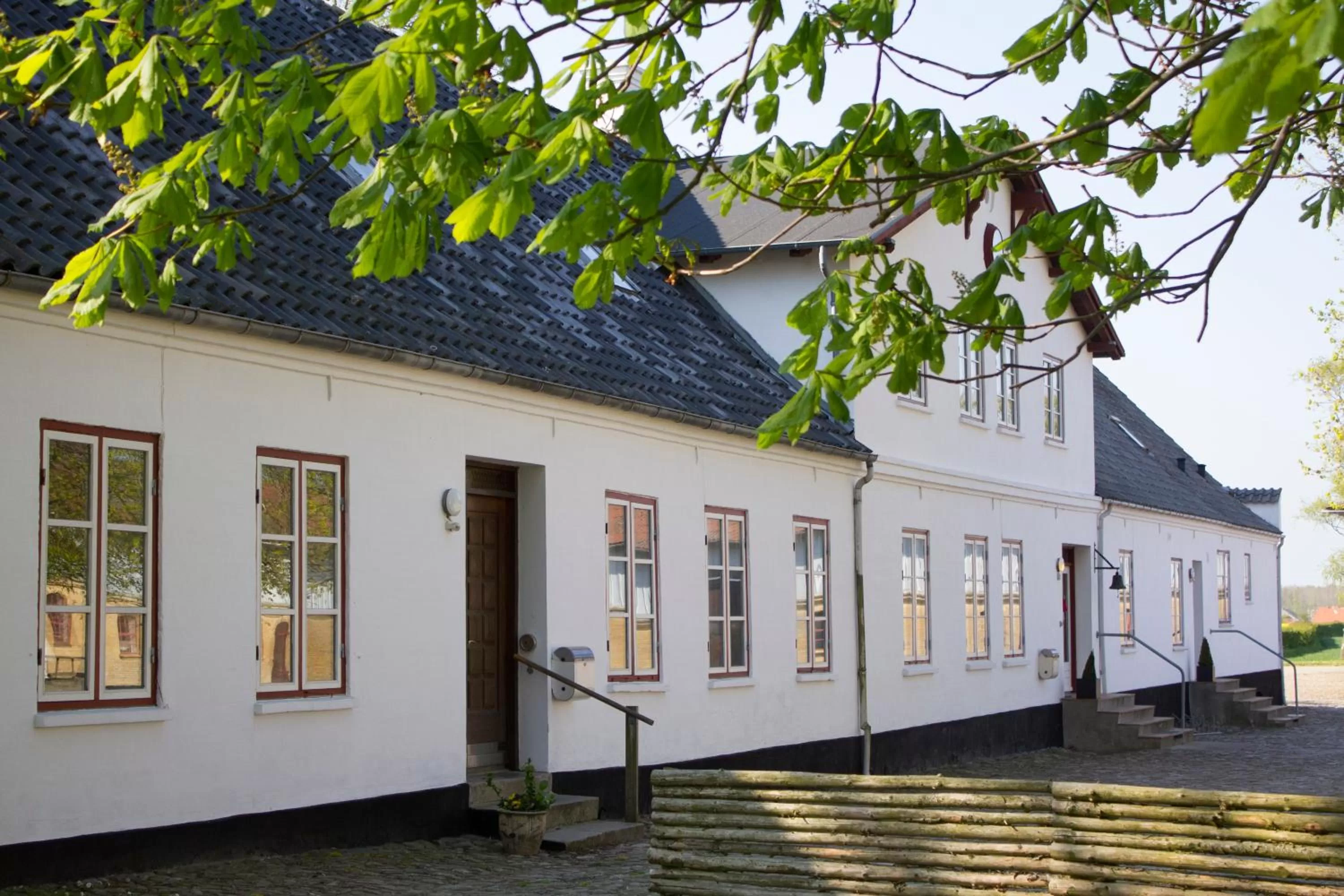 Facade/entrance in Rønhave