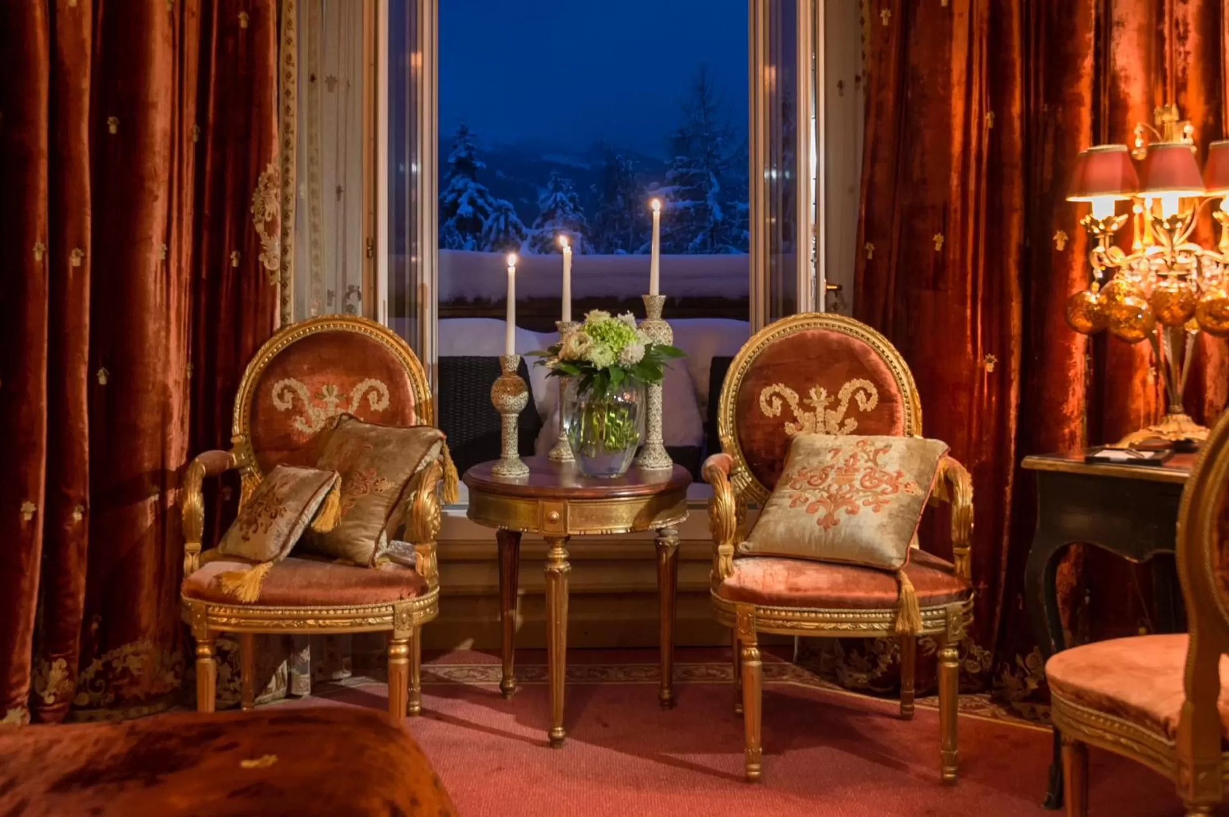 Seating area in Grand Hôtel du Golf & Palace