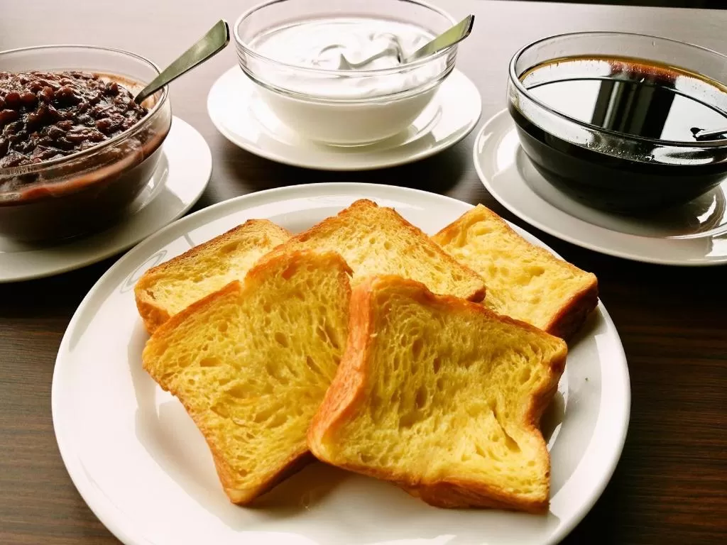 American breakfast in Resort Inn North Country