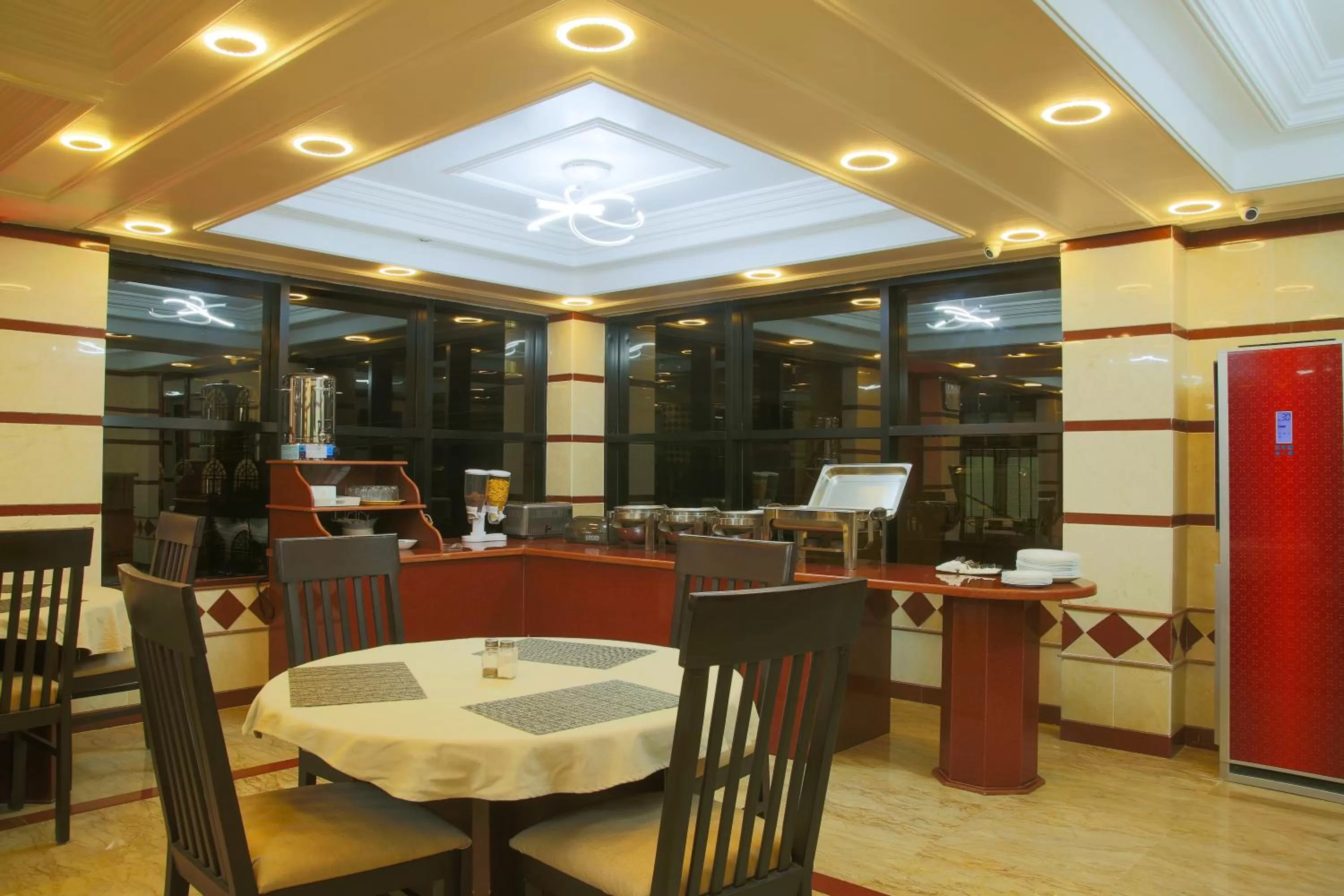 Restaurant/places to eat in Sleep Inn Hotel - City Centre