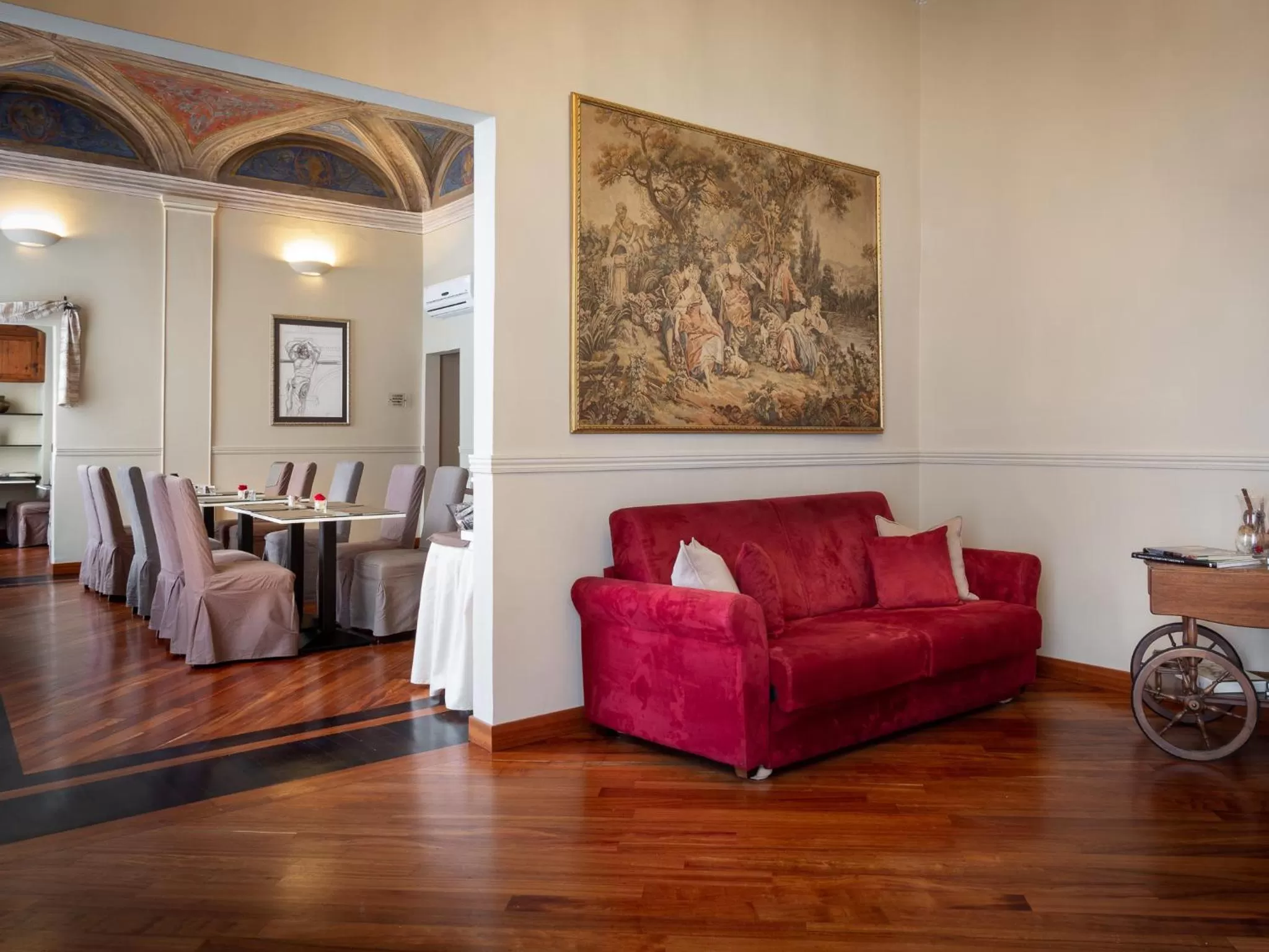 Communal lounge/ TV room in Hotel Twenty Nine