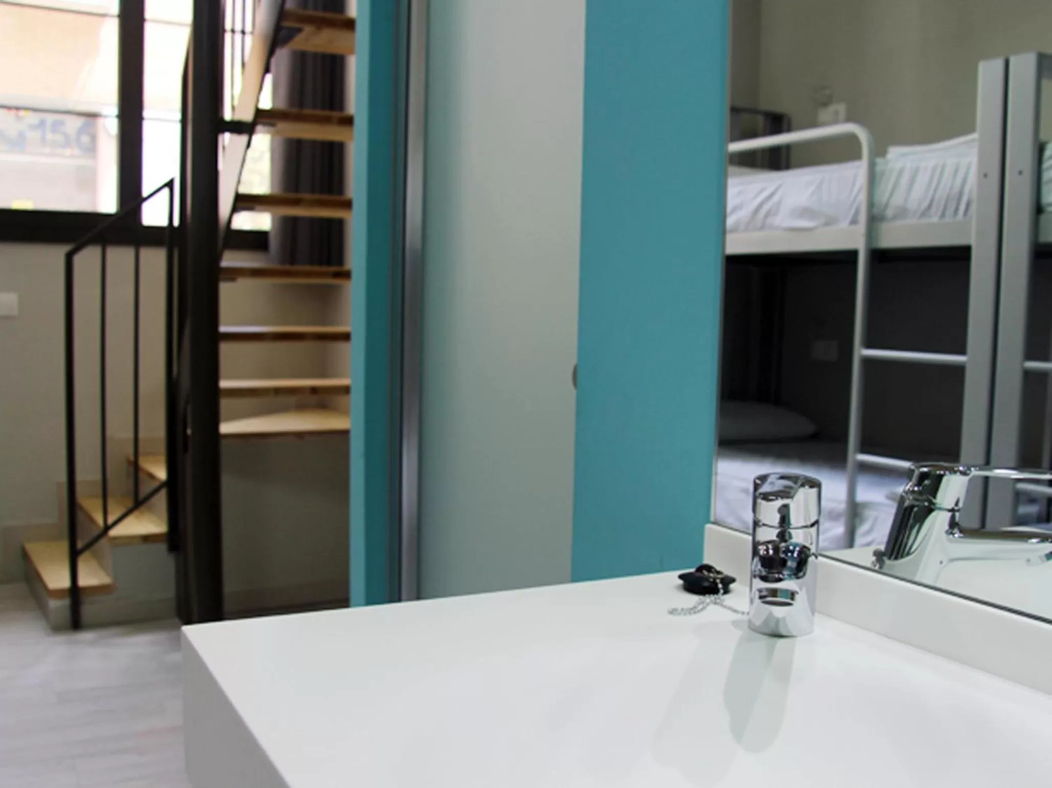 Bathroom, Bed in BcnSportHostels