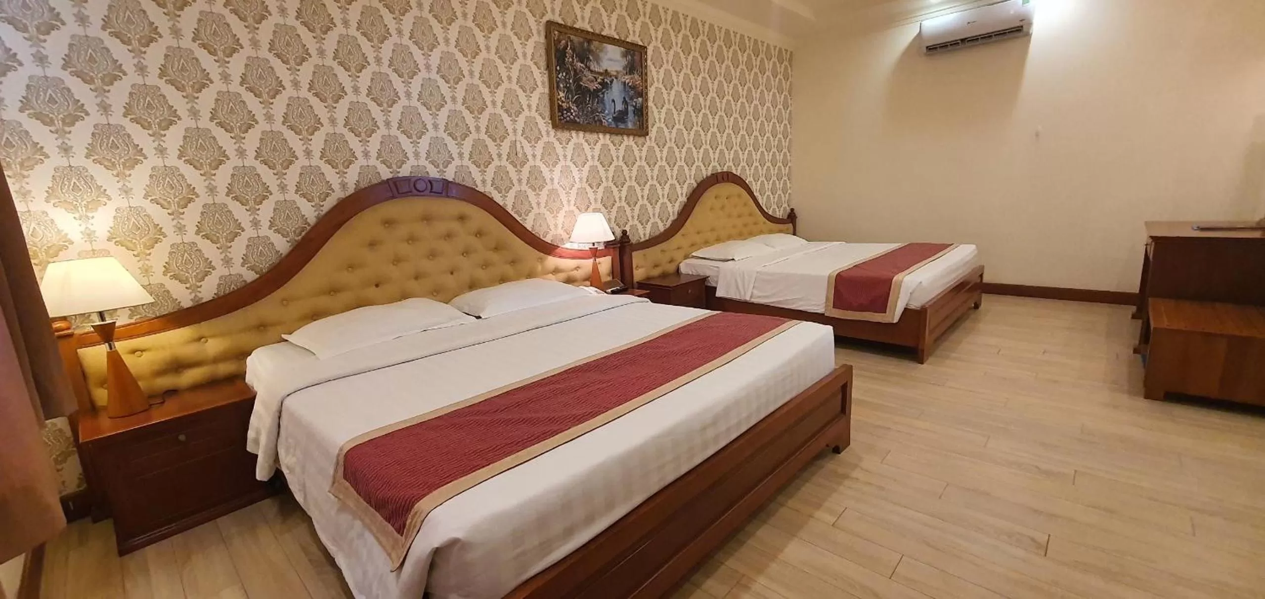 Bed in Hoang Yen Hotel