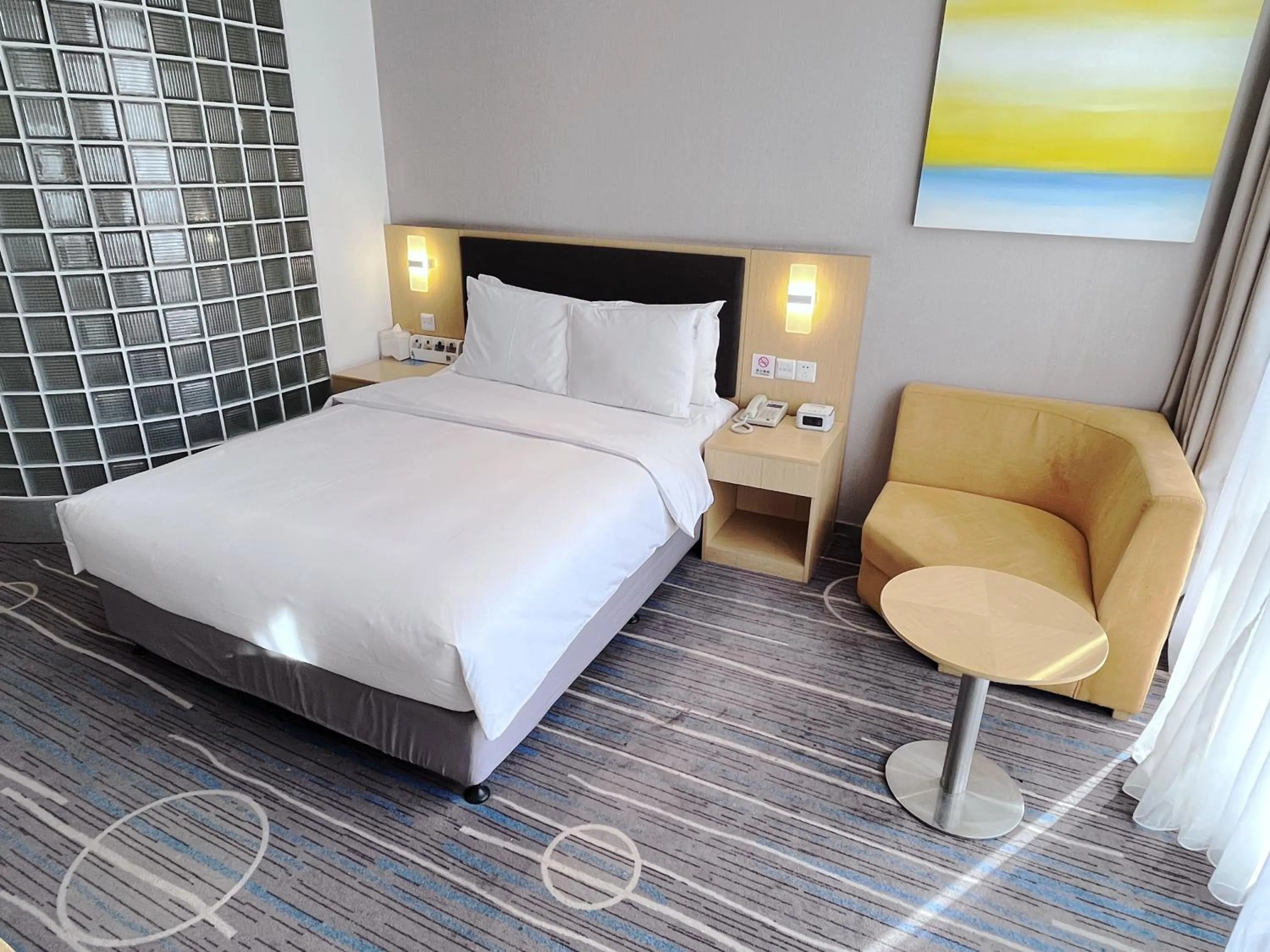 Bedroom, Bed in Holiday Inn Express Shijiazhuang Heping by IHG