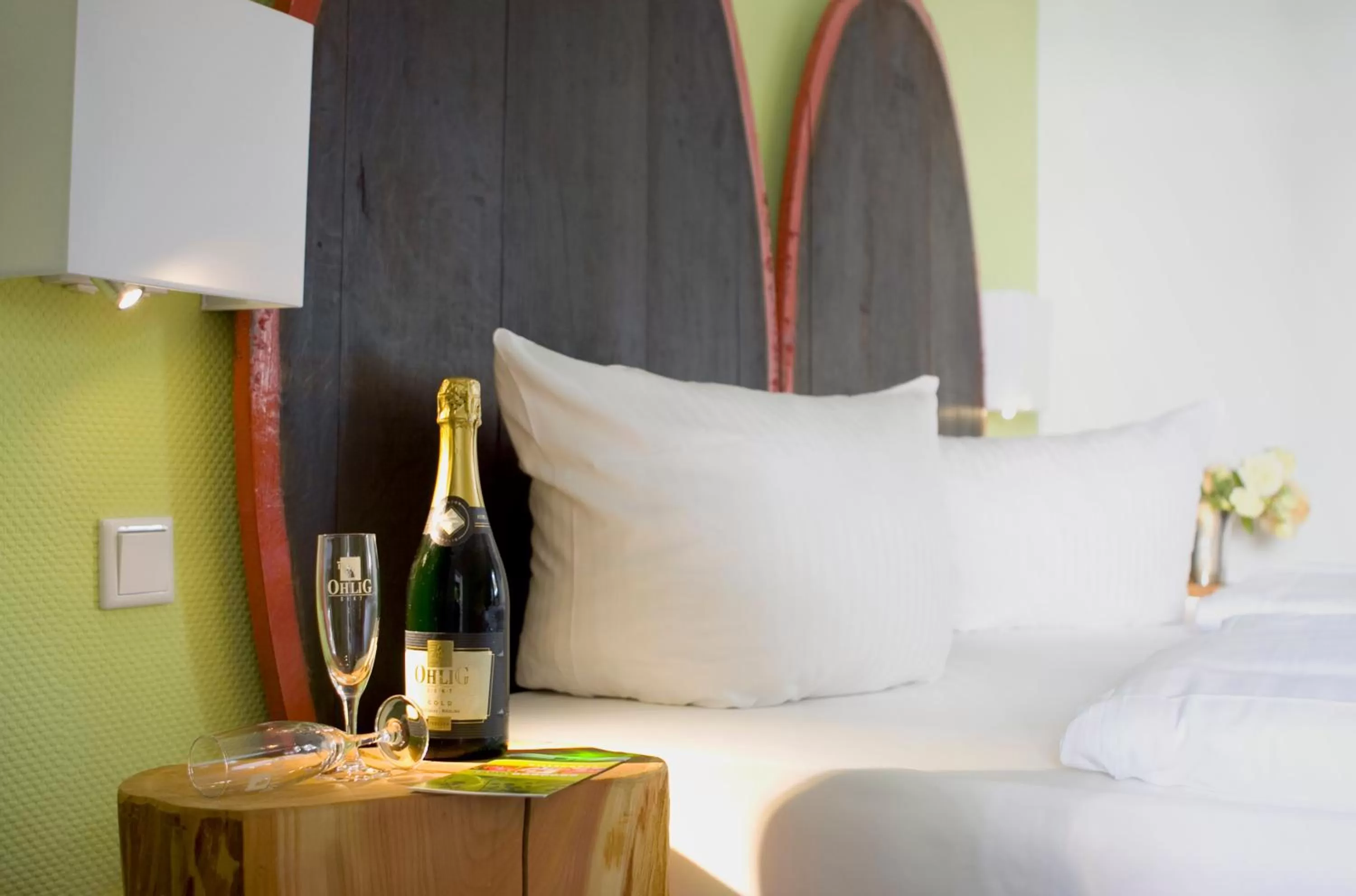 Bed in Hotel Lindenwirt