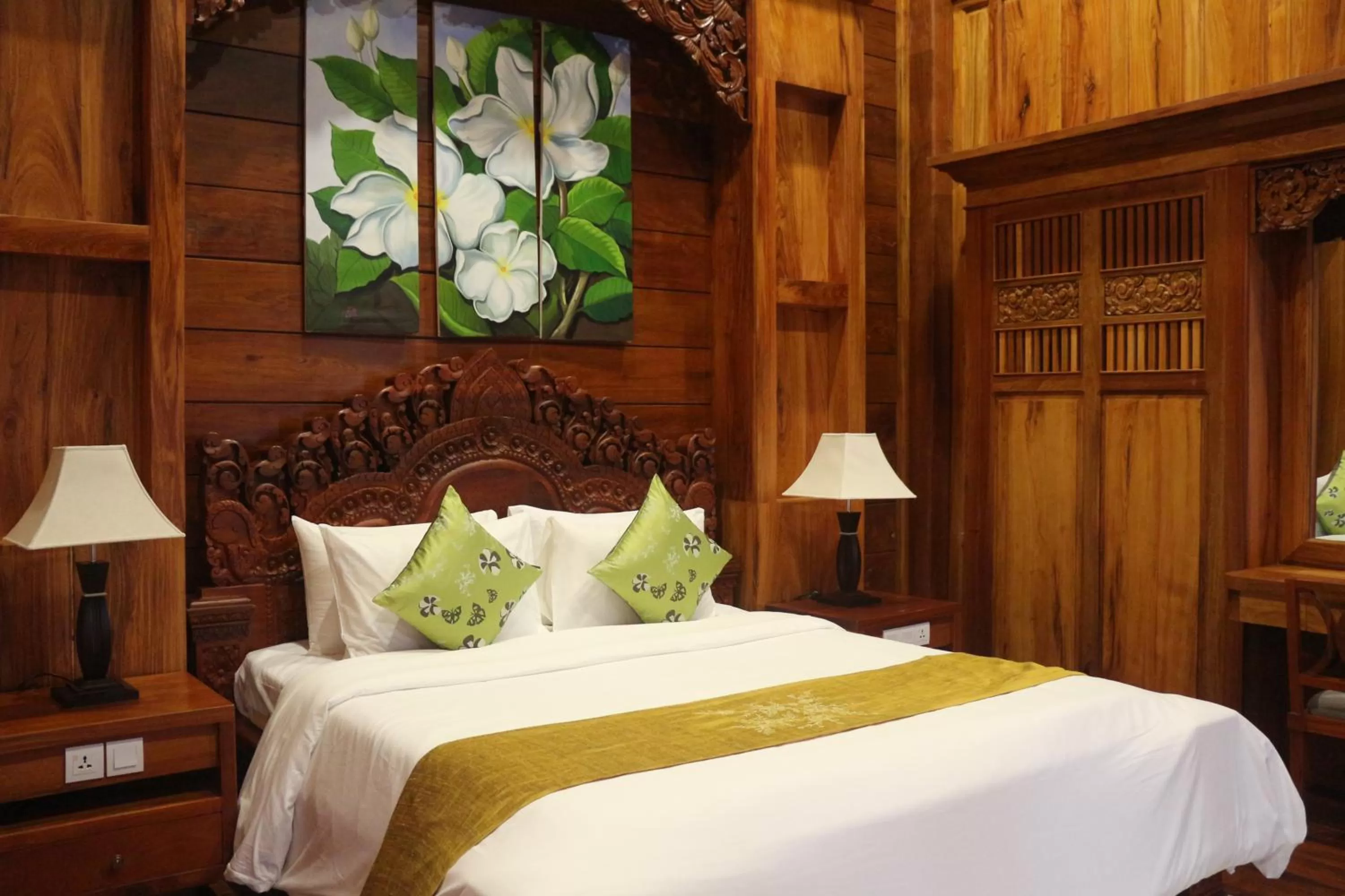 Bedroom, Bed in Try Palace Resort Kep