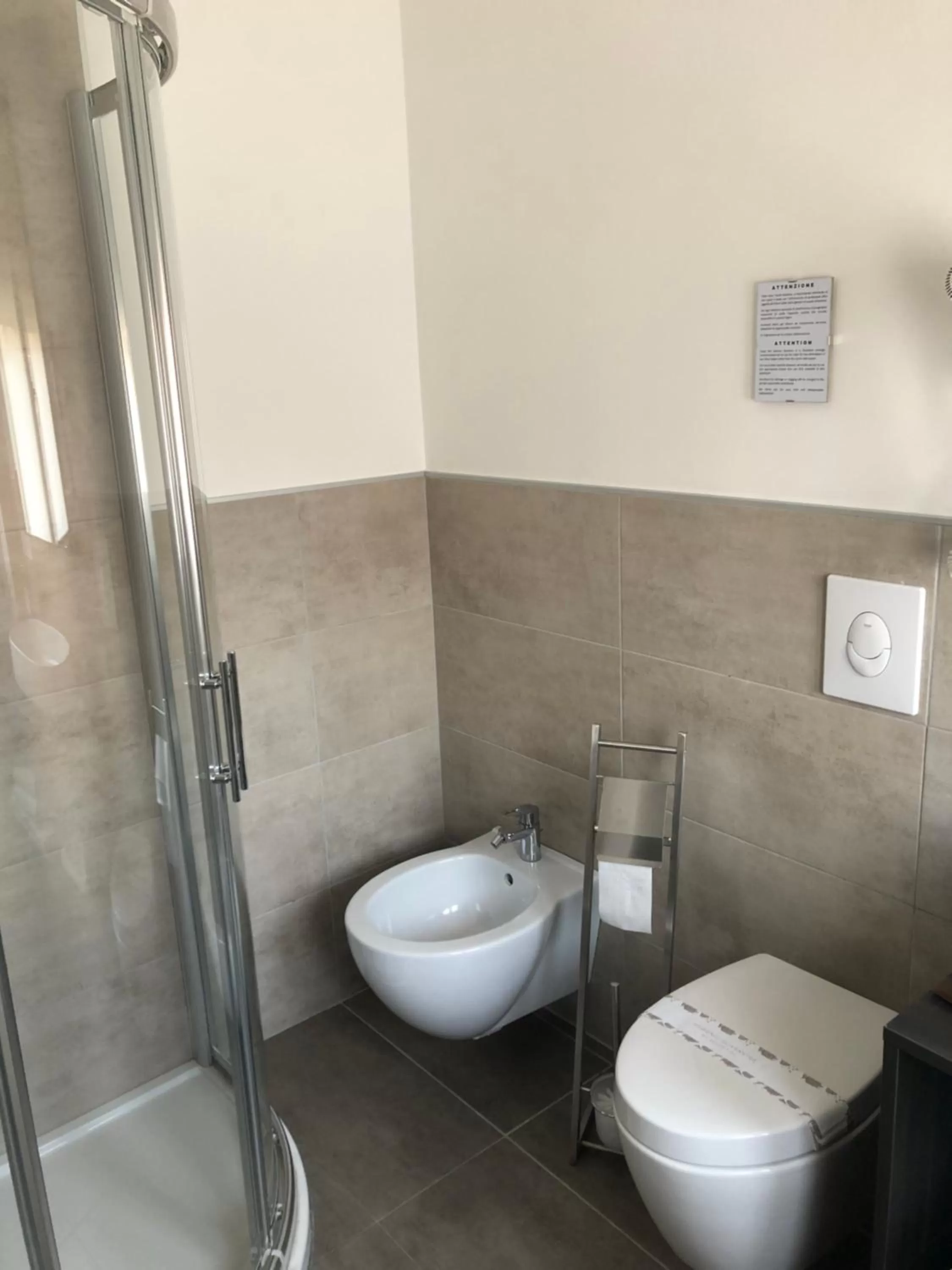 Shower in B&B Fablas