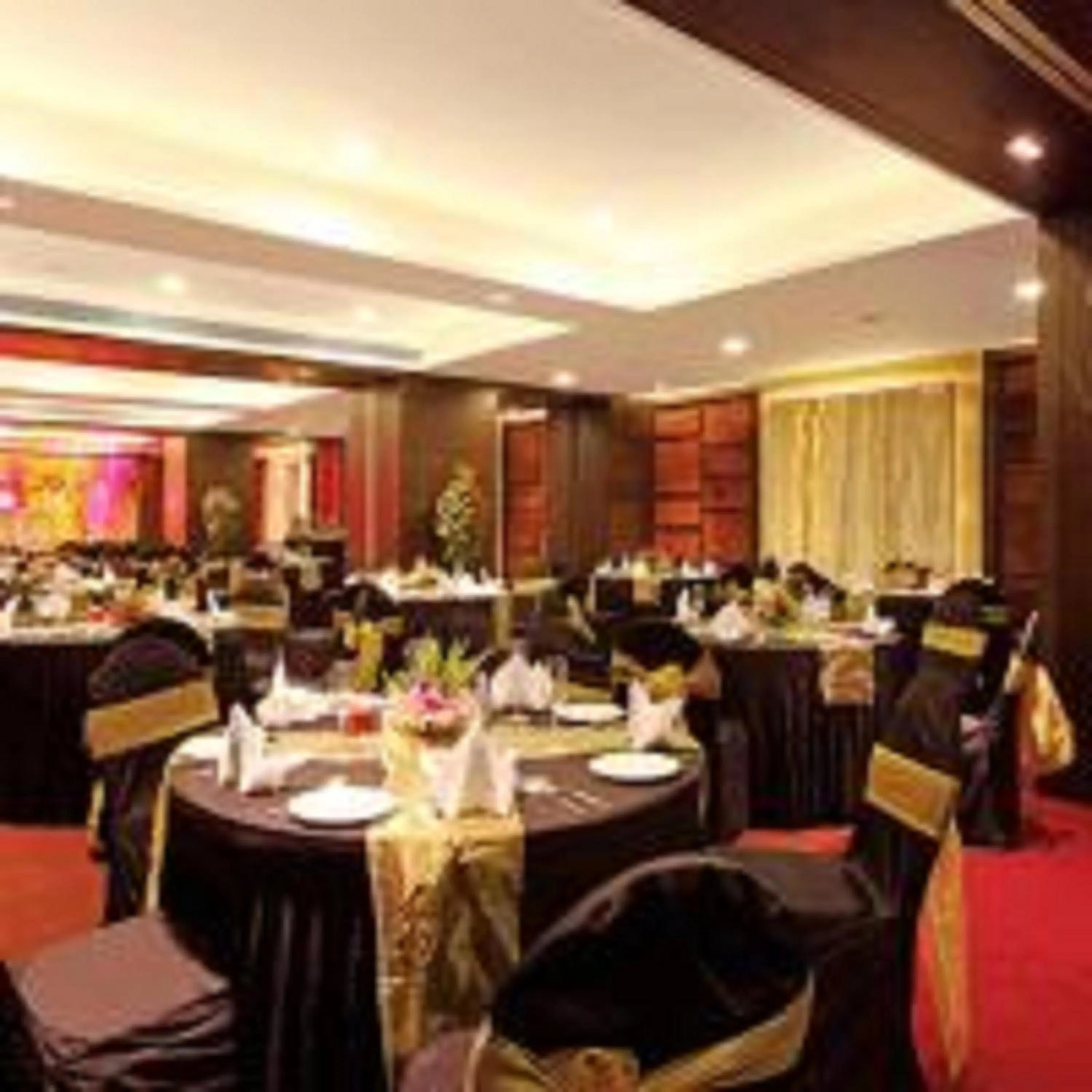 Banquet/Function facilities in Yogi Executive, Navi Mumbai
