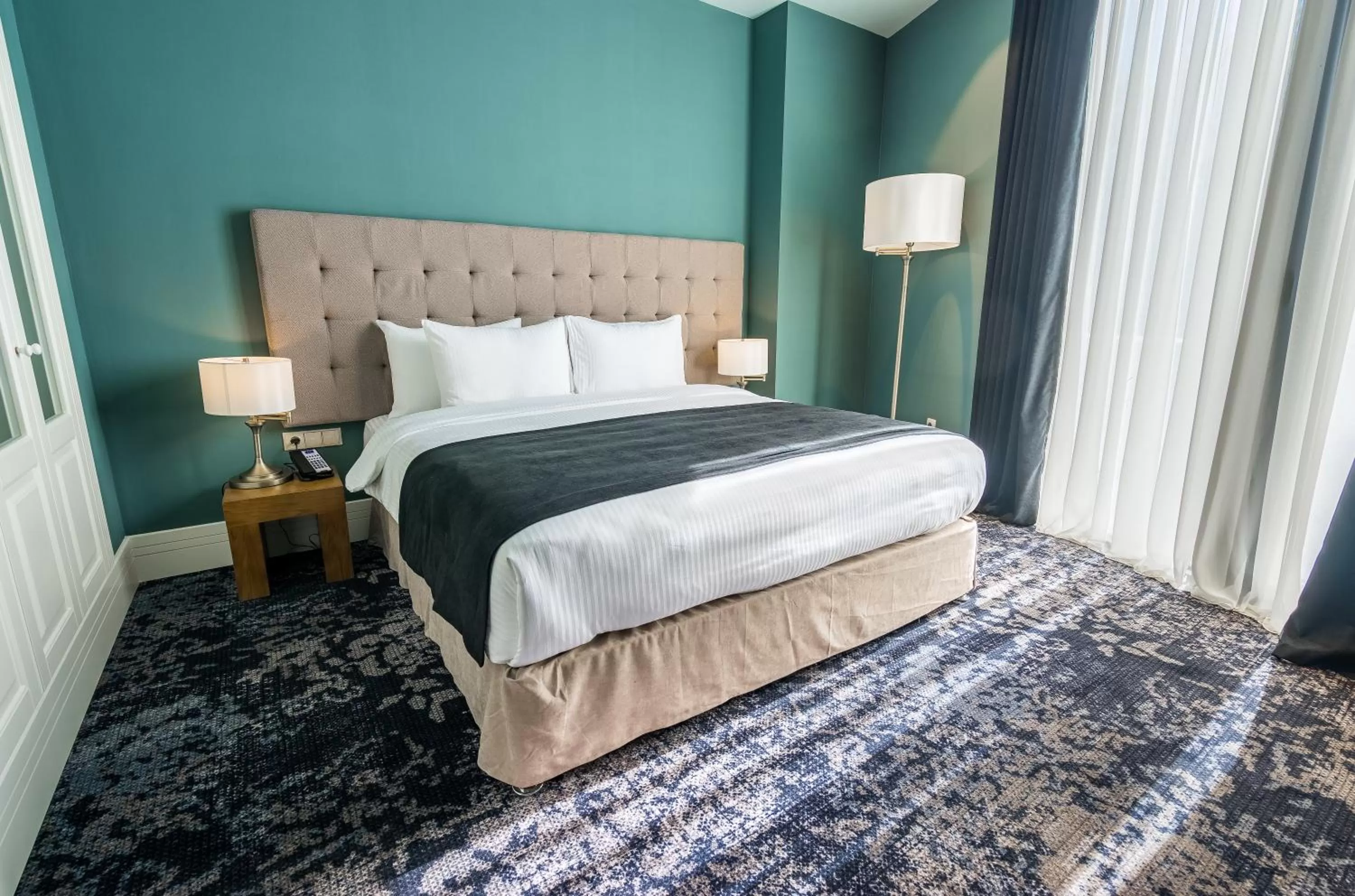 Bedroom, Bed in Europe Hotel