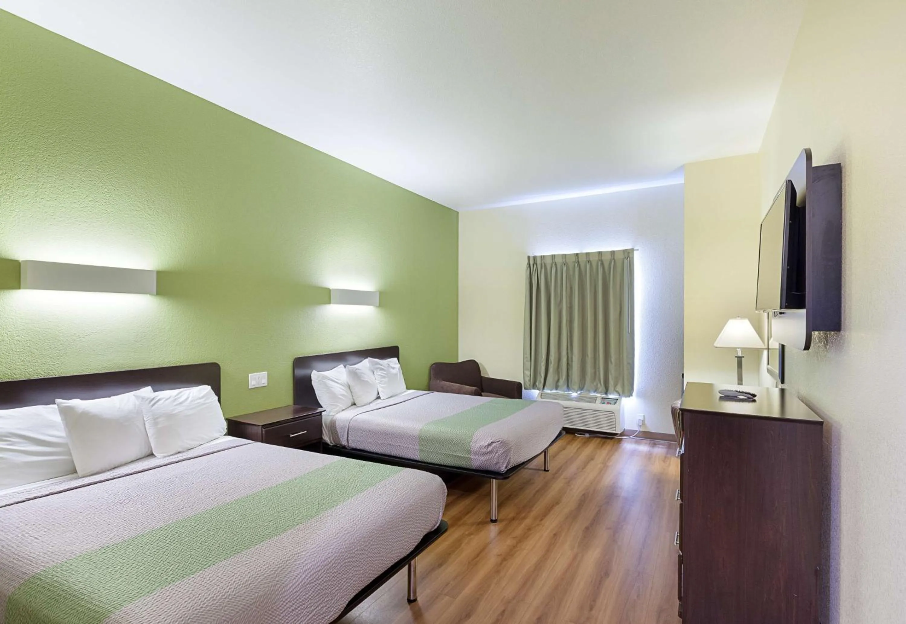 Bedroom, Bed in Motel 6-Fort Worth, TX