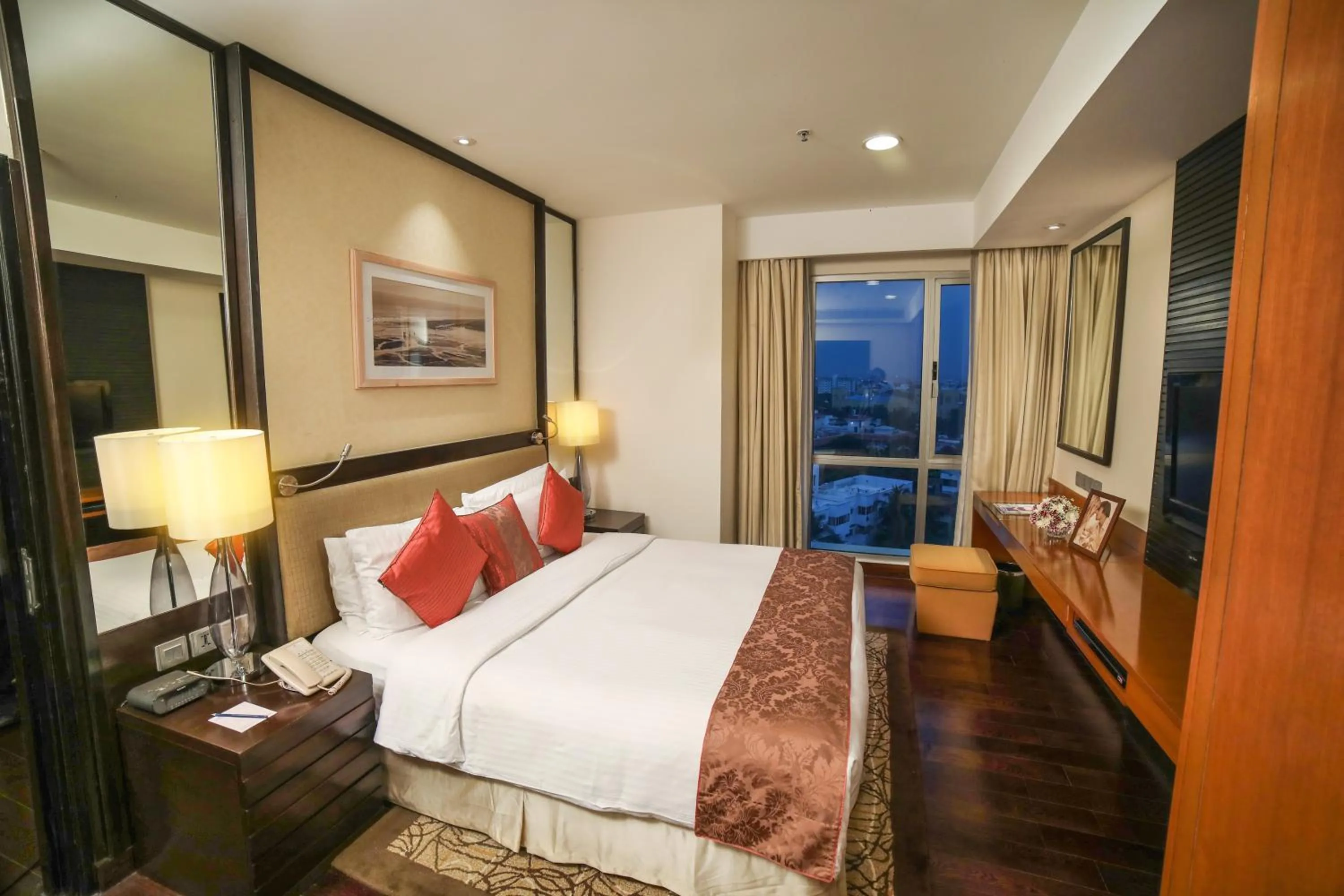 Bed in Somerset Greenways Chennai