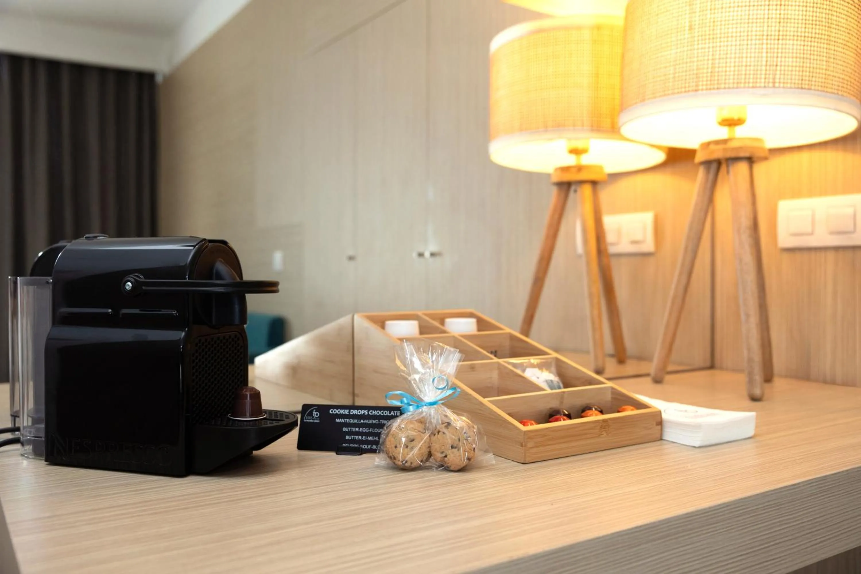 Coffee/tea facilities in Aparthotel Fontanellas Playa