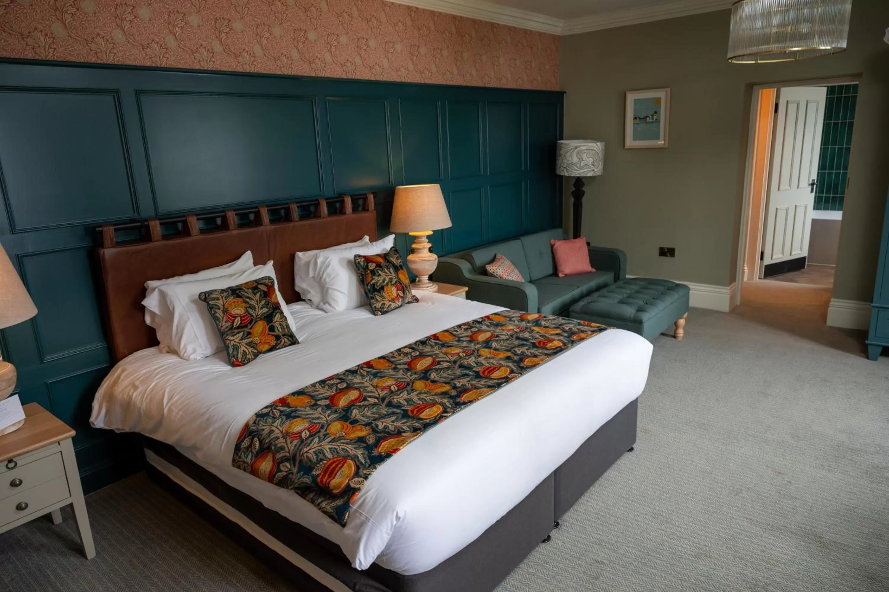 Bed in The Royal Inn by Chef & Brewer Collection