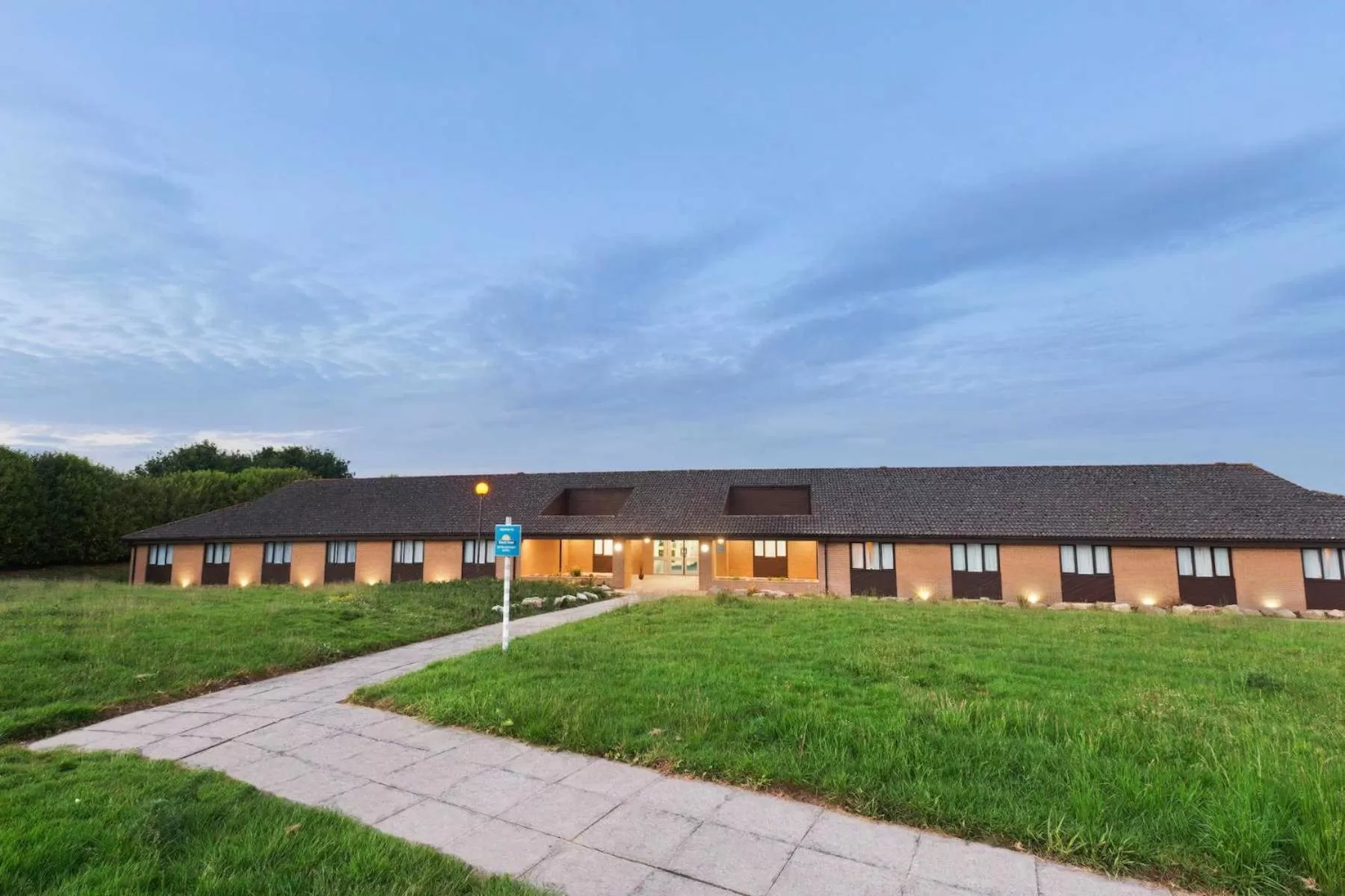 Property building in Days Inn Sutton Scotney South