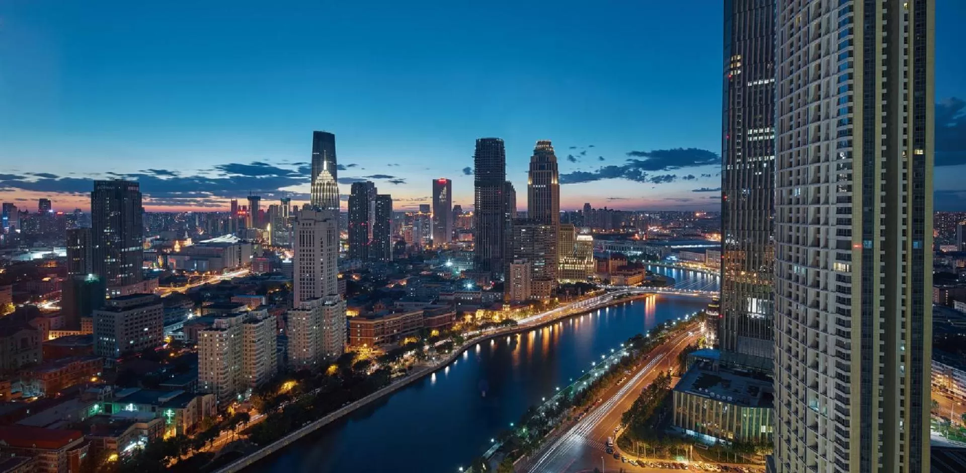 Lake view in Shangri-La Tianjin