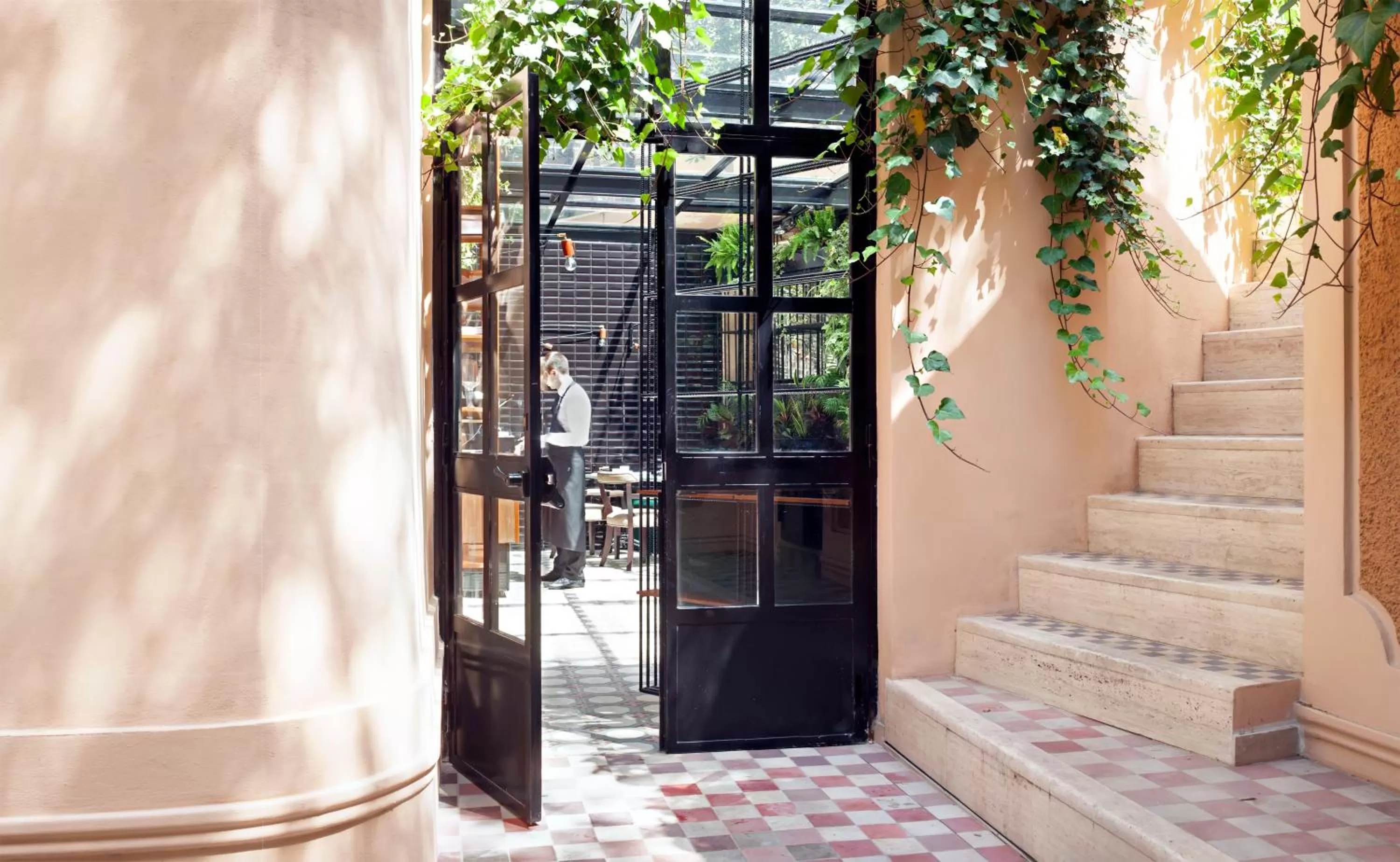 Facade/entrance in Hotel The Corner Roma