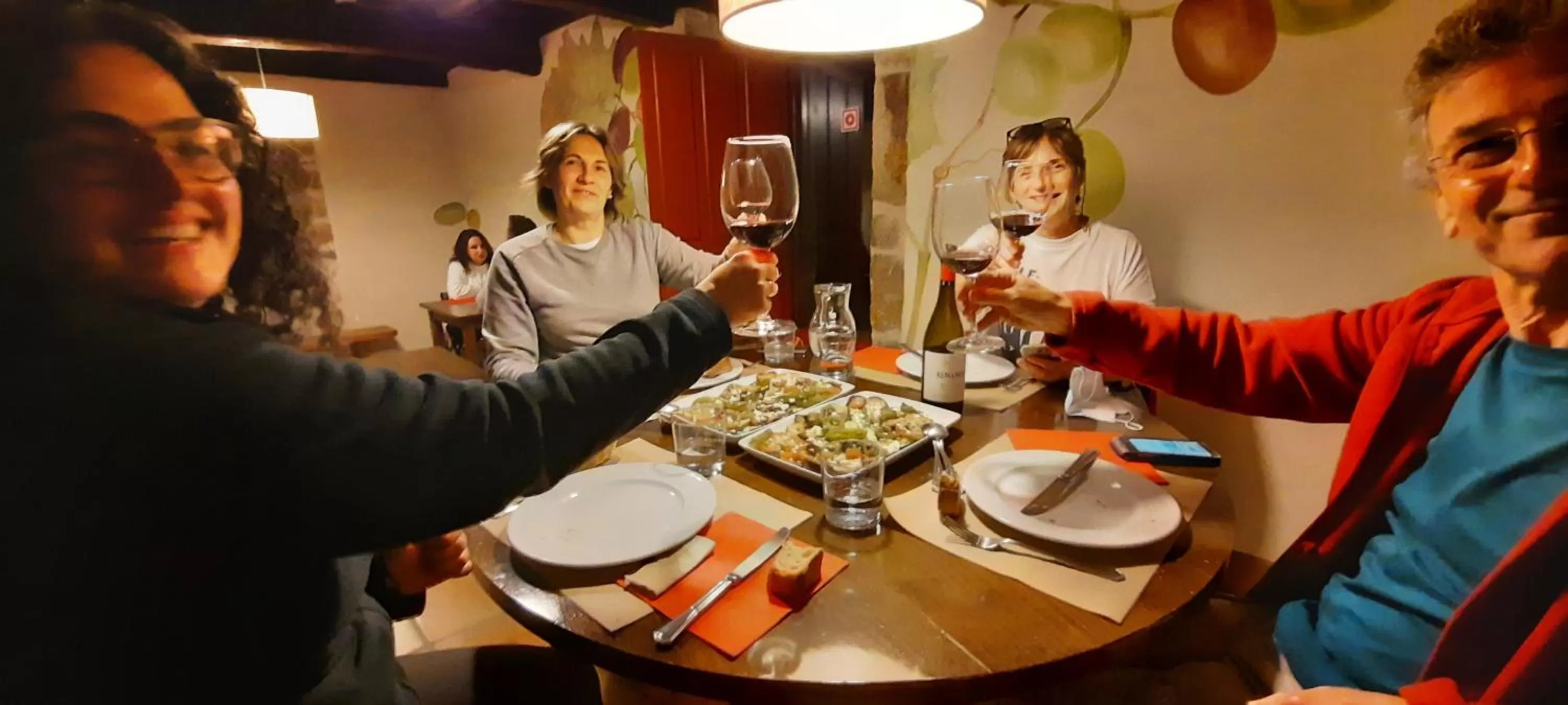 Dinner, Restaurant/Places to Eat in Rectoral de Anllo